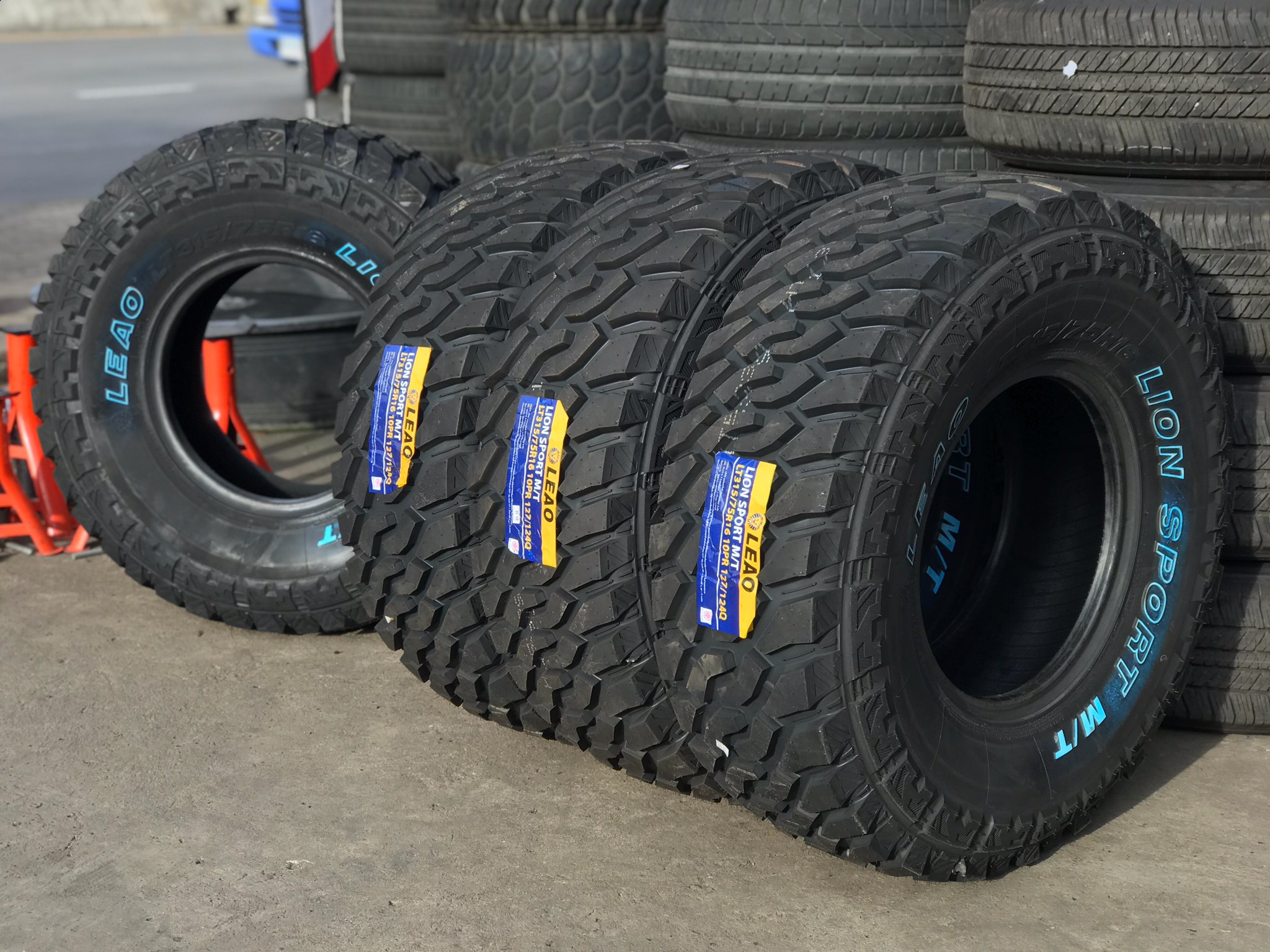 LEAO LEAO 315/75-16 LION SPORT ปี21