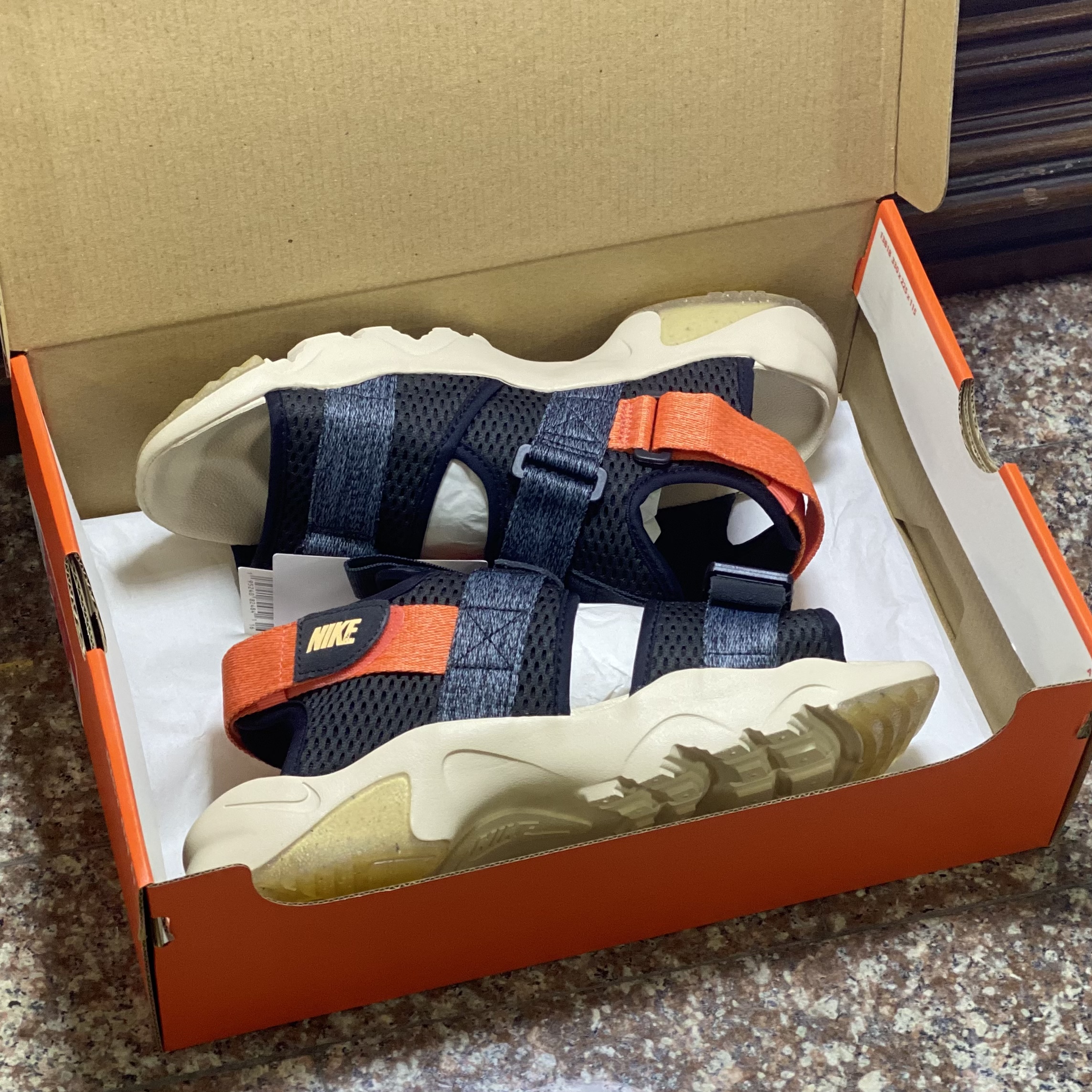 รองเท้า Nike Canyon Sandal ‘Orange/Chalk’ (M10US)