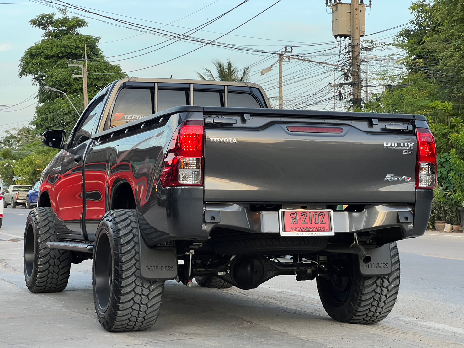 TOYOTA REVO หัวเดียว ทรงเมกา ที่ STEP9