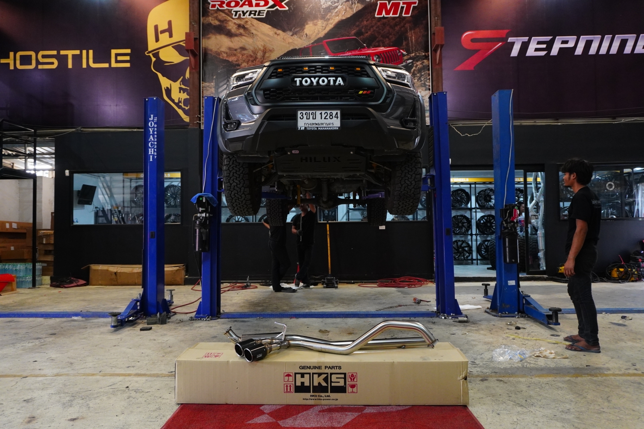 ท่อ HKS จากญี่ปุ่น Side muffler Twin Crb 𝙃𝙆𝙎 𝙇𝙀𝙂𝘼𝙈𝘼𝙓 TOYOTA REVO