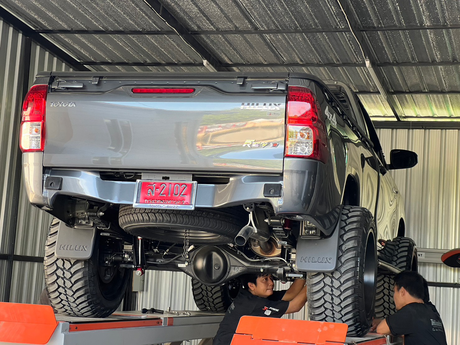 TOYOTA REVO หัวเดียว ทรงเมกา ที่ STEP9