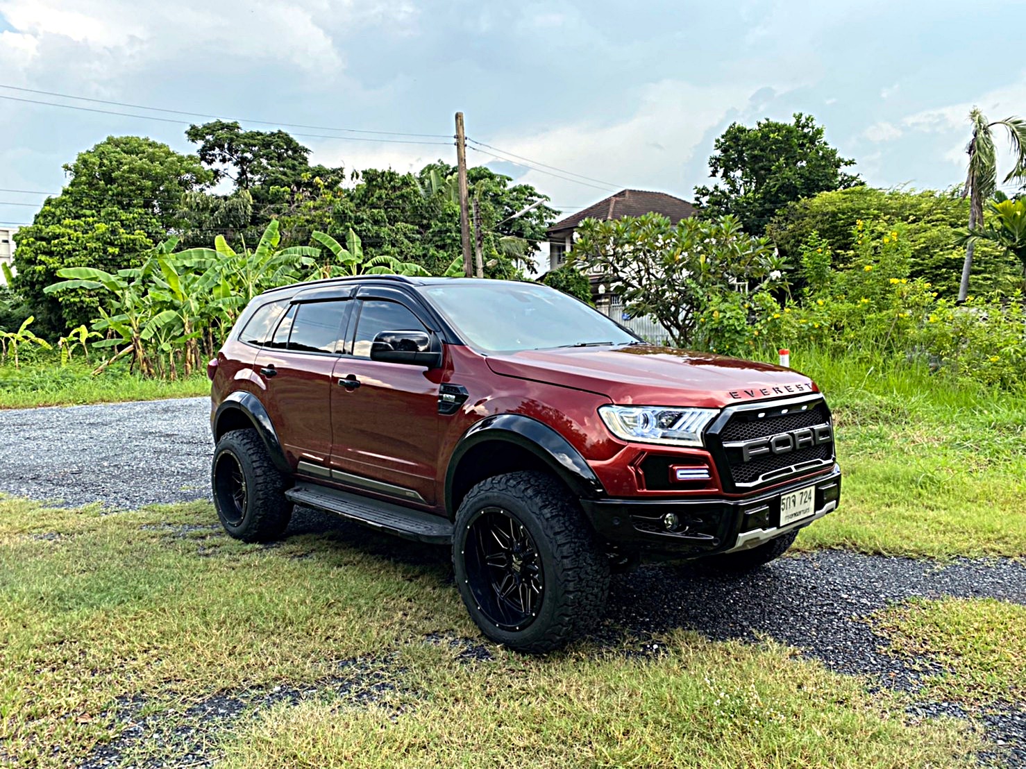 FORD EVEREST จัดทรงเมกาที่ STEP9