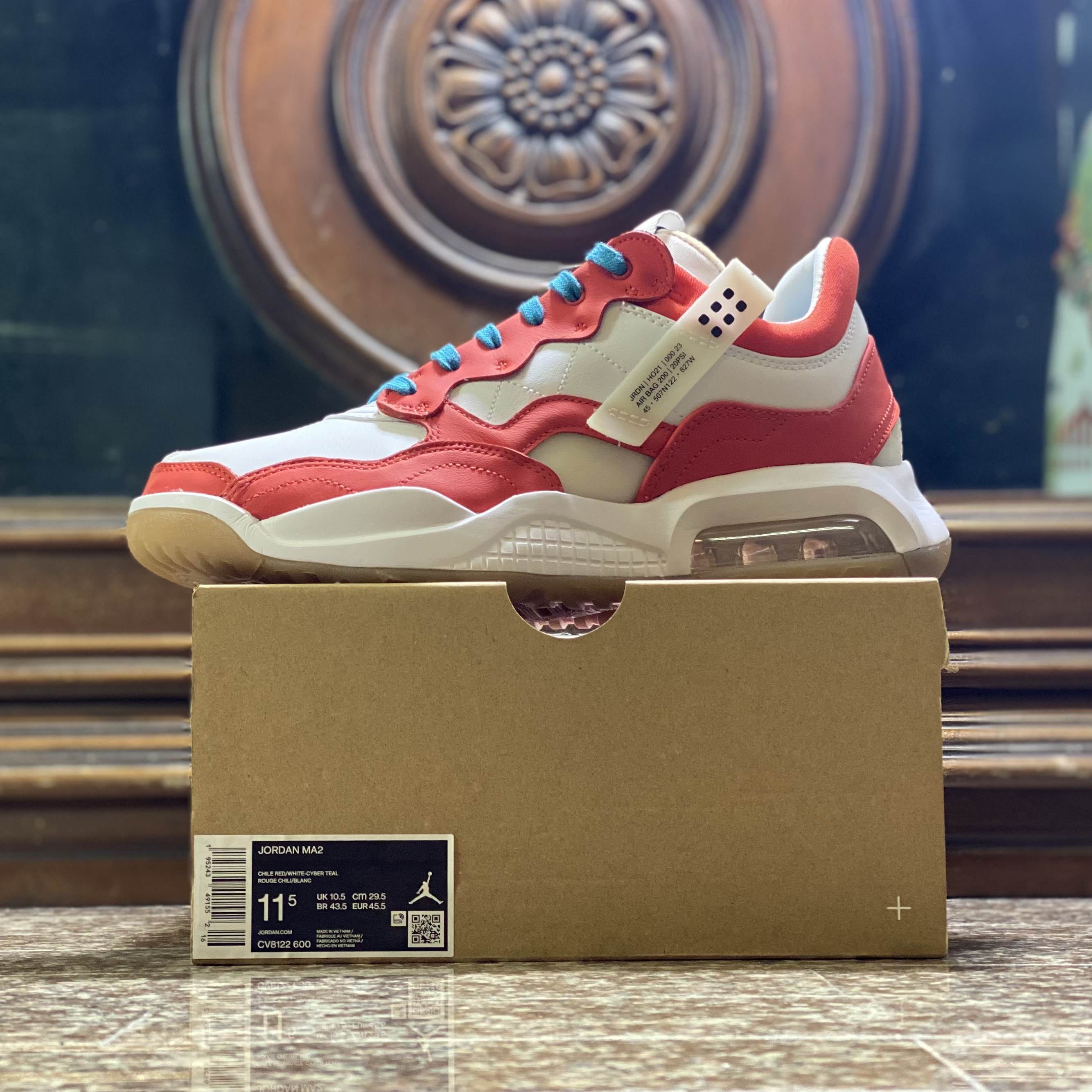 รองเท้า Nike Air Jordan MA2 (M10US)