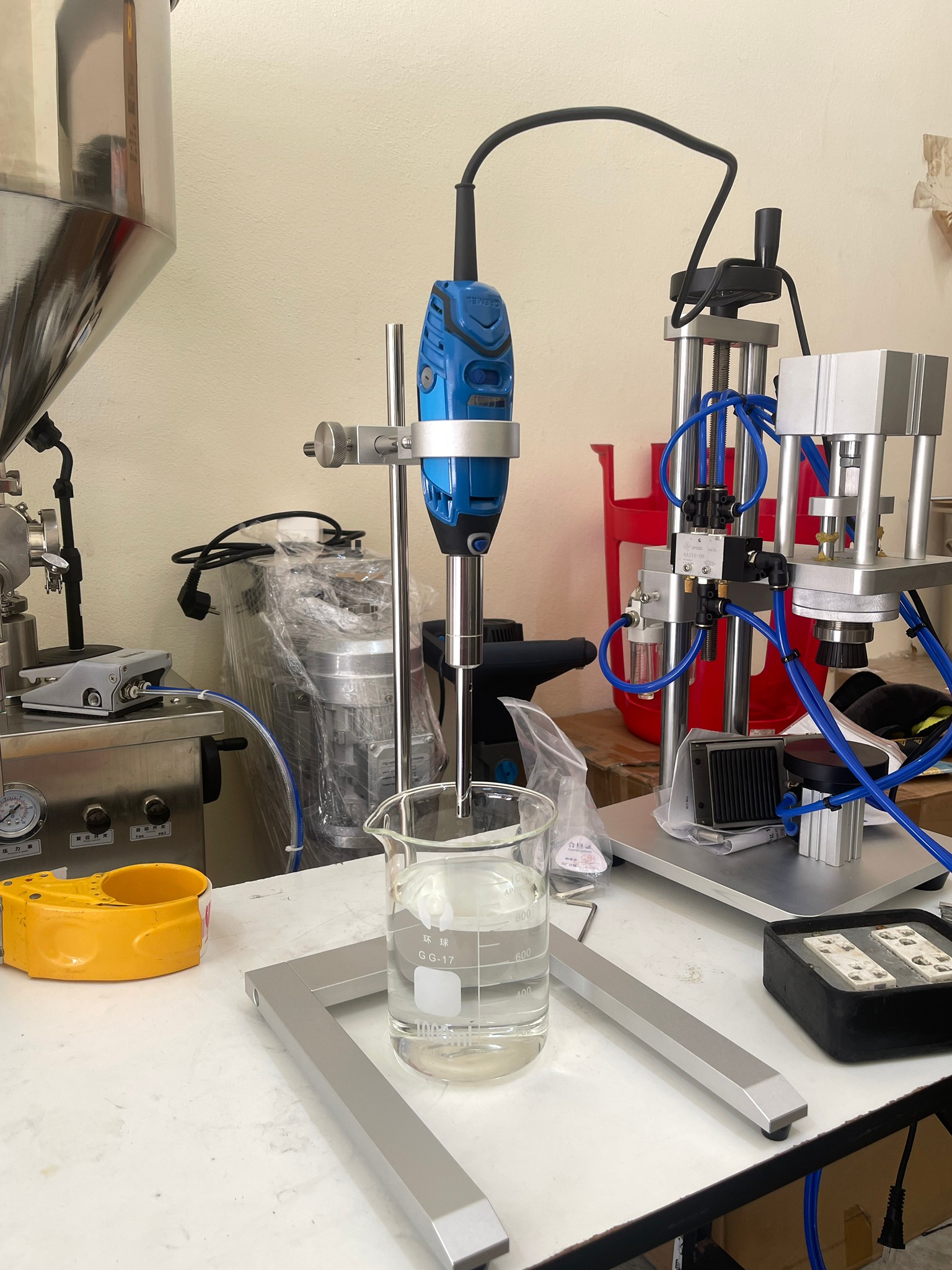 เครื่องปั่นโฮโมจีไนเซอร์ รุ่น HR-6B/10B