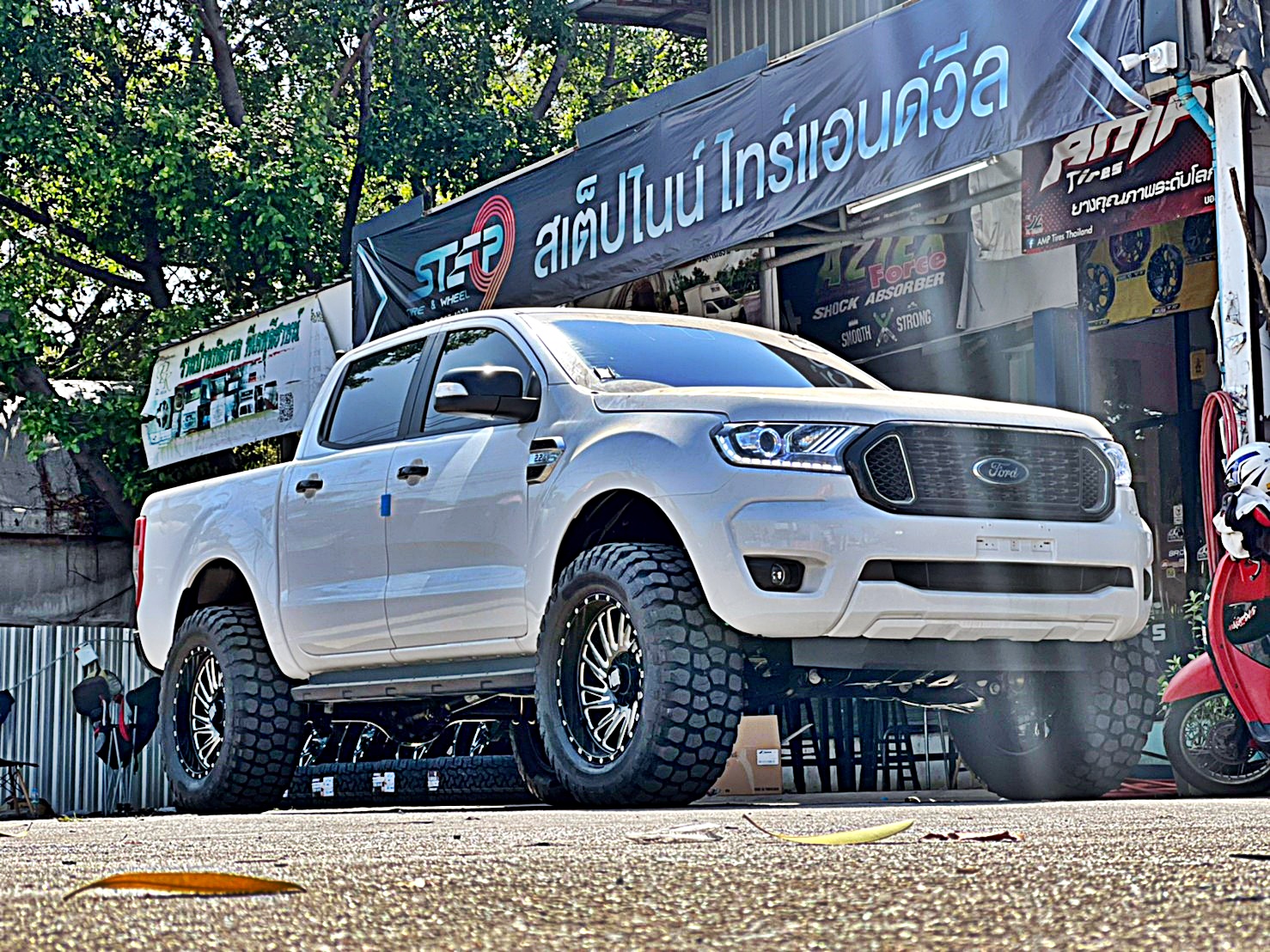 AMERICAN_WARRIOR FORD ทรงเมกา