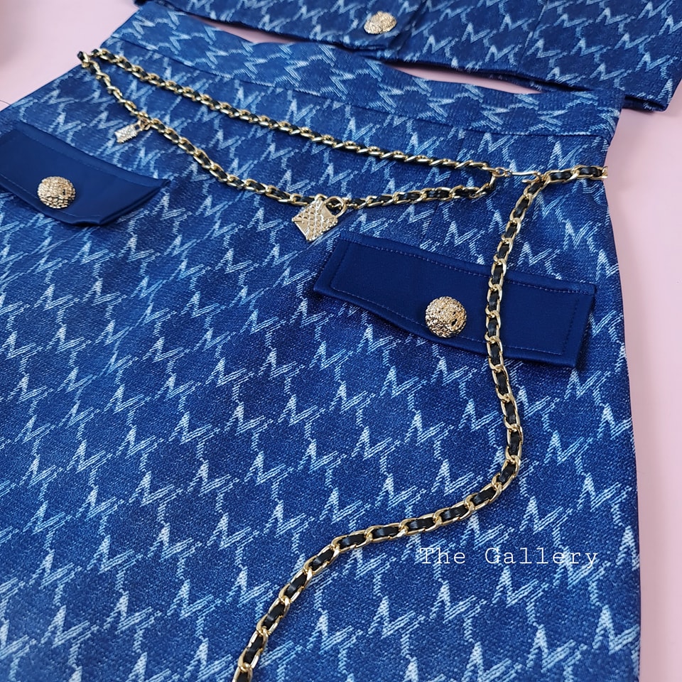 ชุดเซ็ต3ชิ้นเสื้อครอปและกระโปรงพิมส์ลาย เนื้อผ้าพรีเมี่ยม มาพร้อมเข็มขัดโซ่เข้าชุด สวยครบจบในชุดเดียว ห้ามพลาดเลยยย