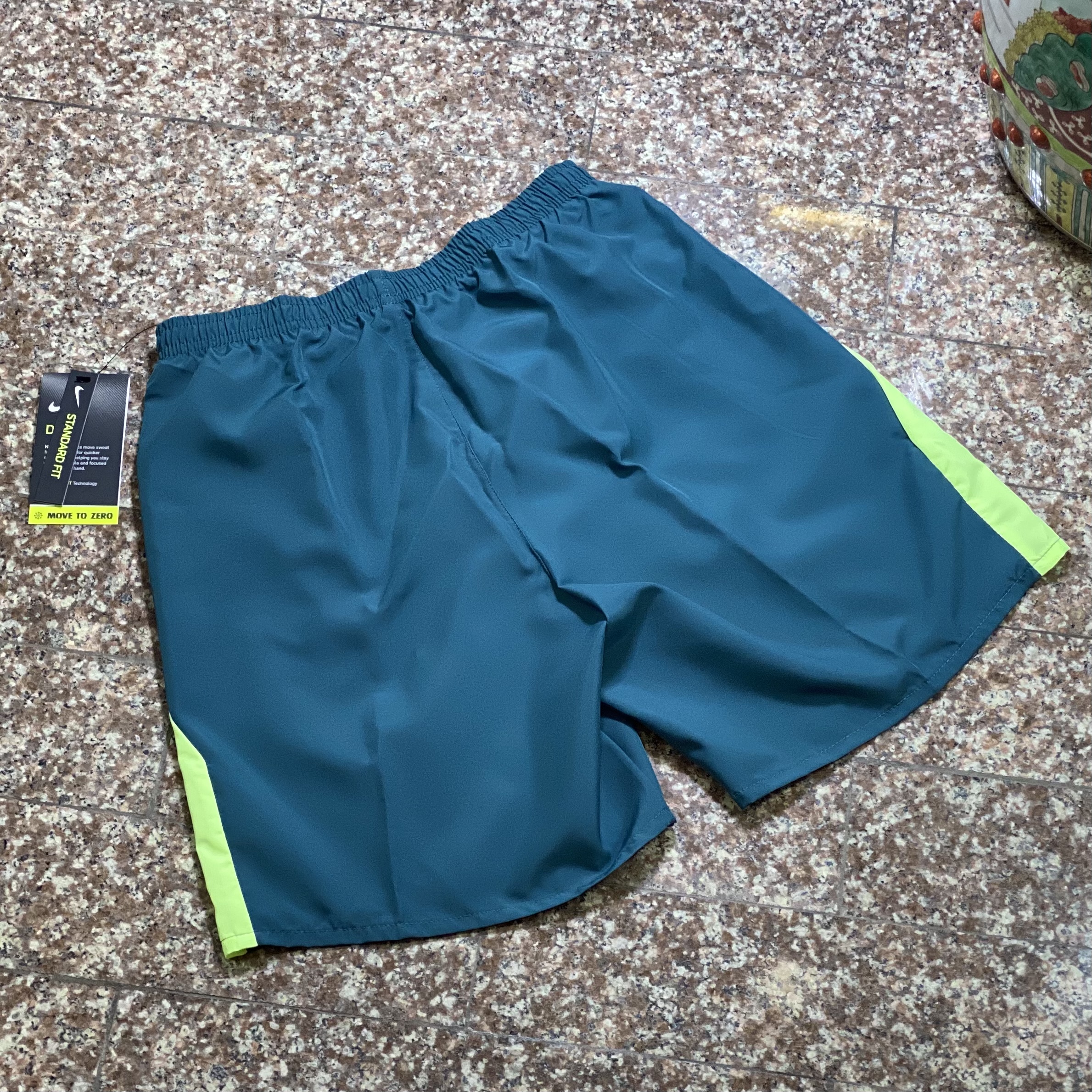 กางเกงวิ่ง Nike Run Wild 7” Running Shorts (S,L,2XL)