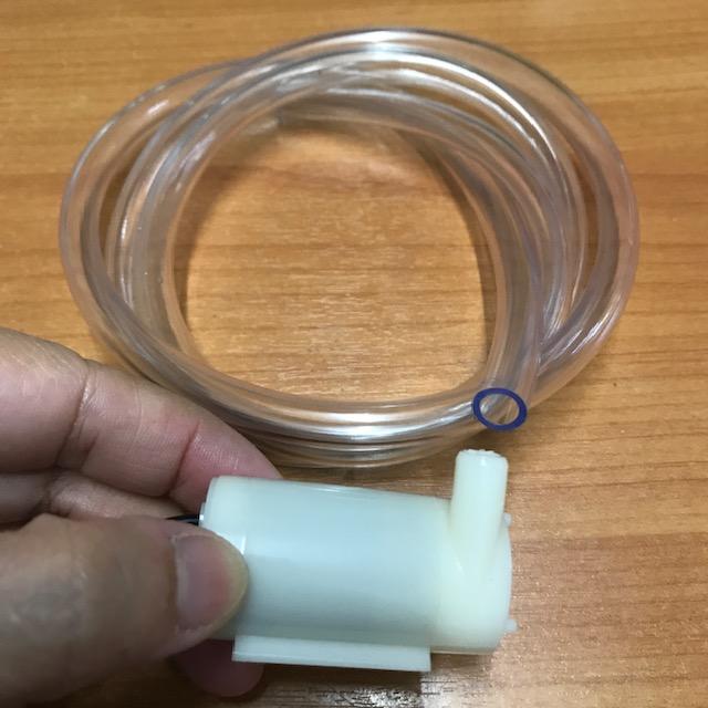 สายยาง PVC อ่อนใส ใช้ร่วมกับ Pump น้ำขนาดเล็ก หรือ ใช้งานทั่วไป มีหลาย 2 ขนาดให้เลือก ยาวเส้นละ 1 เมตร 6 มม.