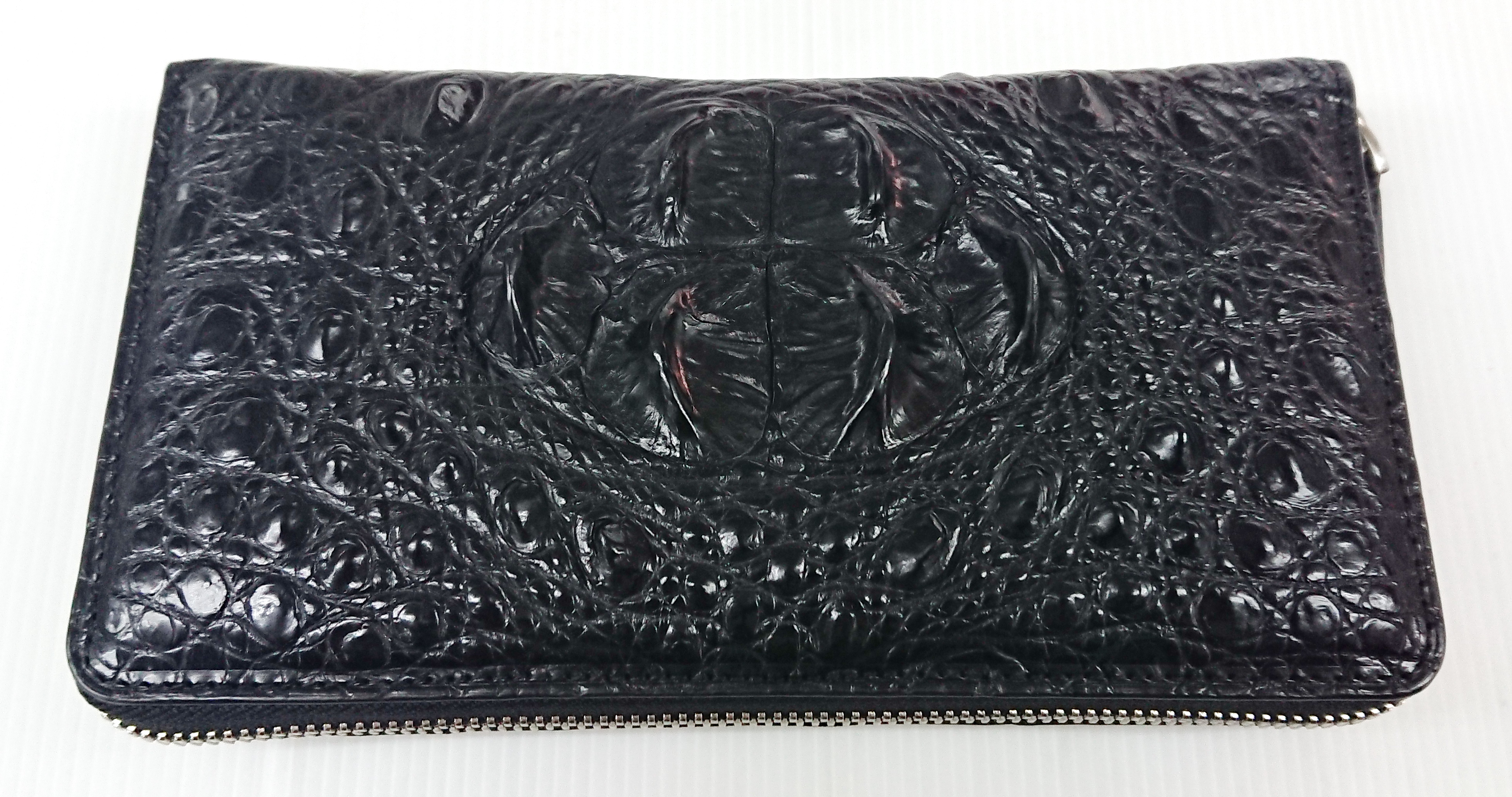 กระเป๋าสตางค์หนังจระเข้แท้ ส่วนโหนก สีดำ ซิปเดี่ยว