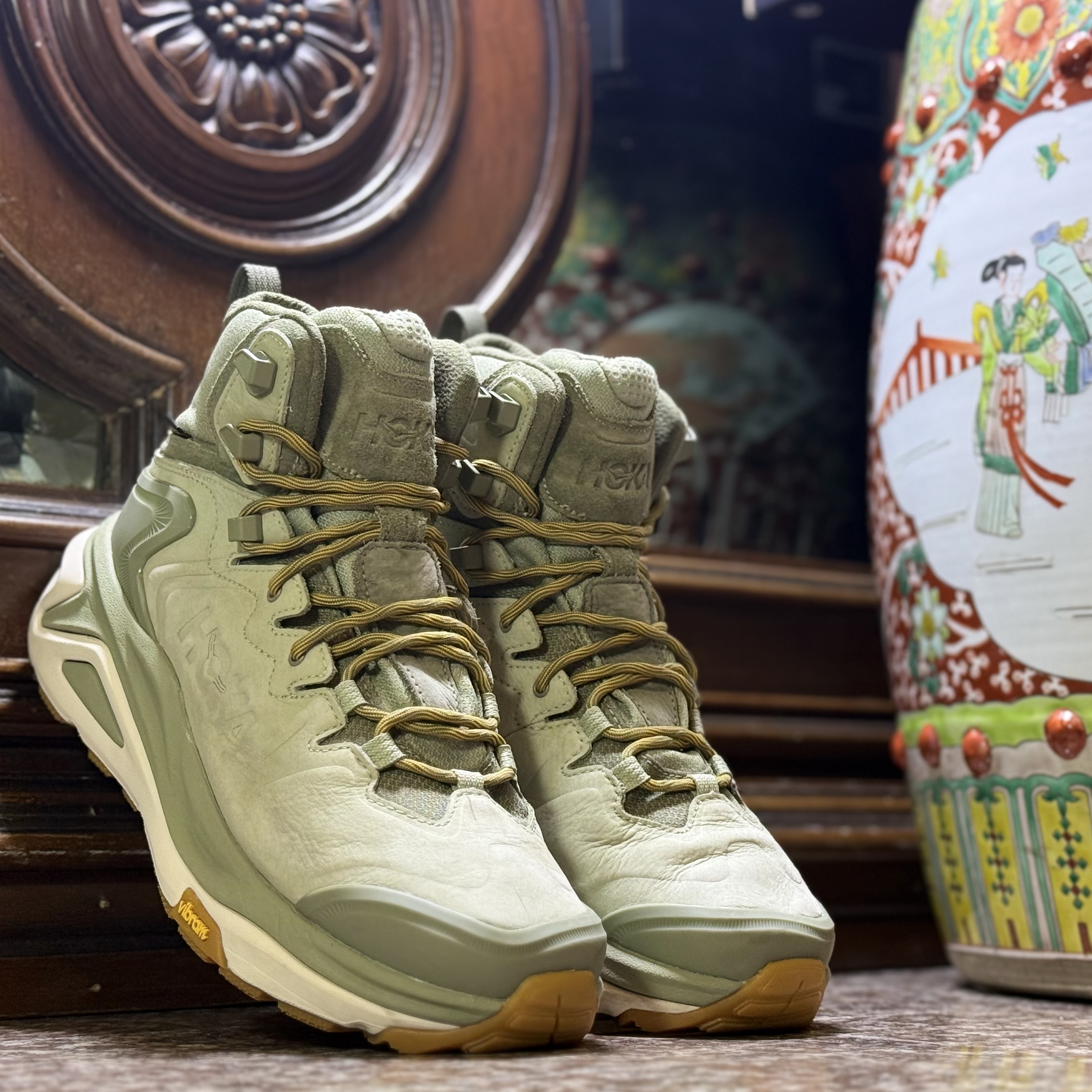 รองเท้าเดินป่า HOKA KAHA 3 GTX ‘Sea Moss’ #มือ2 (M9.5US)