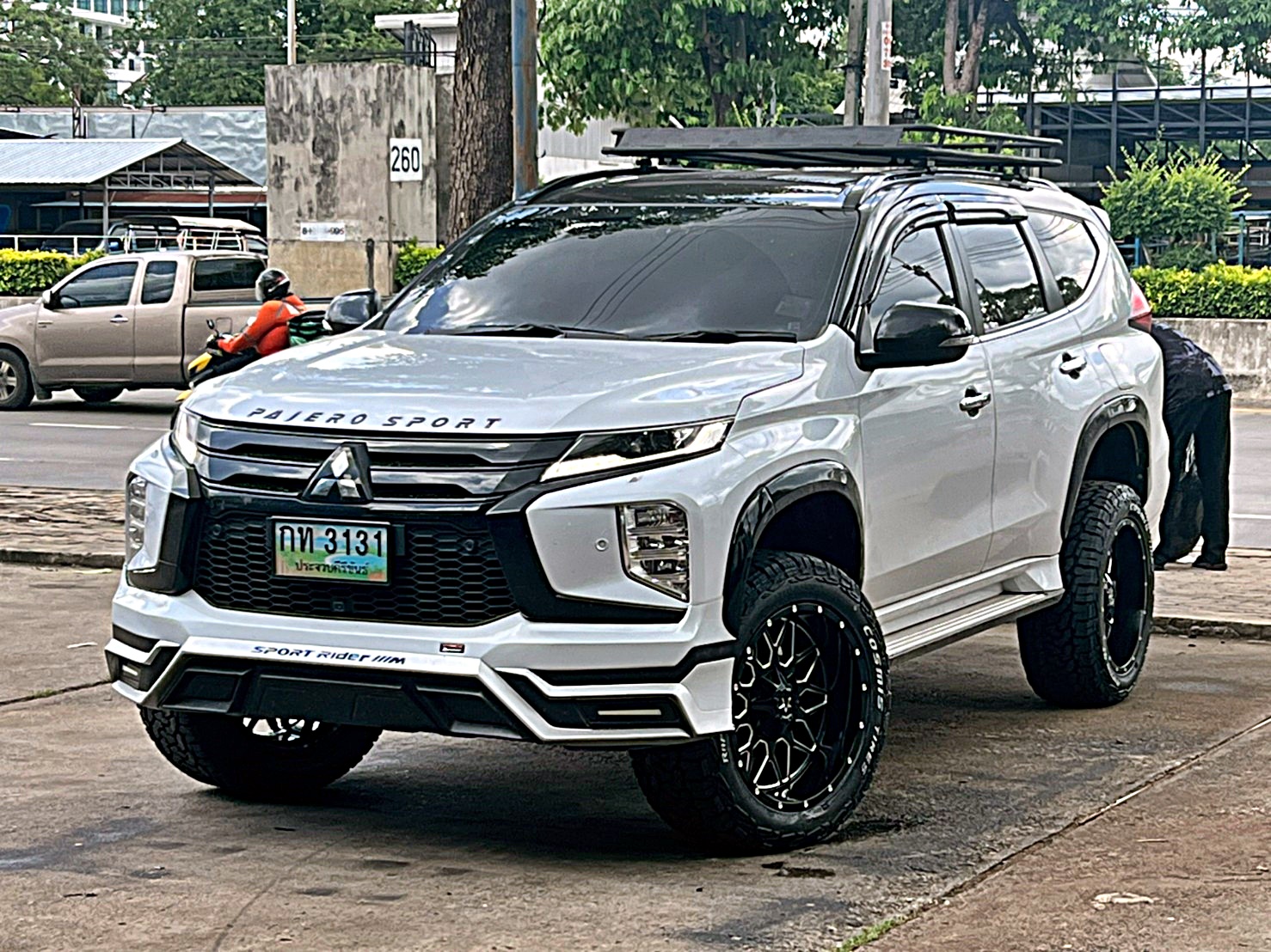 PAJERO_จองคิวจากประจวบ ทำทรงเมกาที่ STEP9