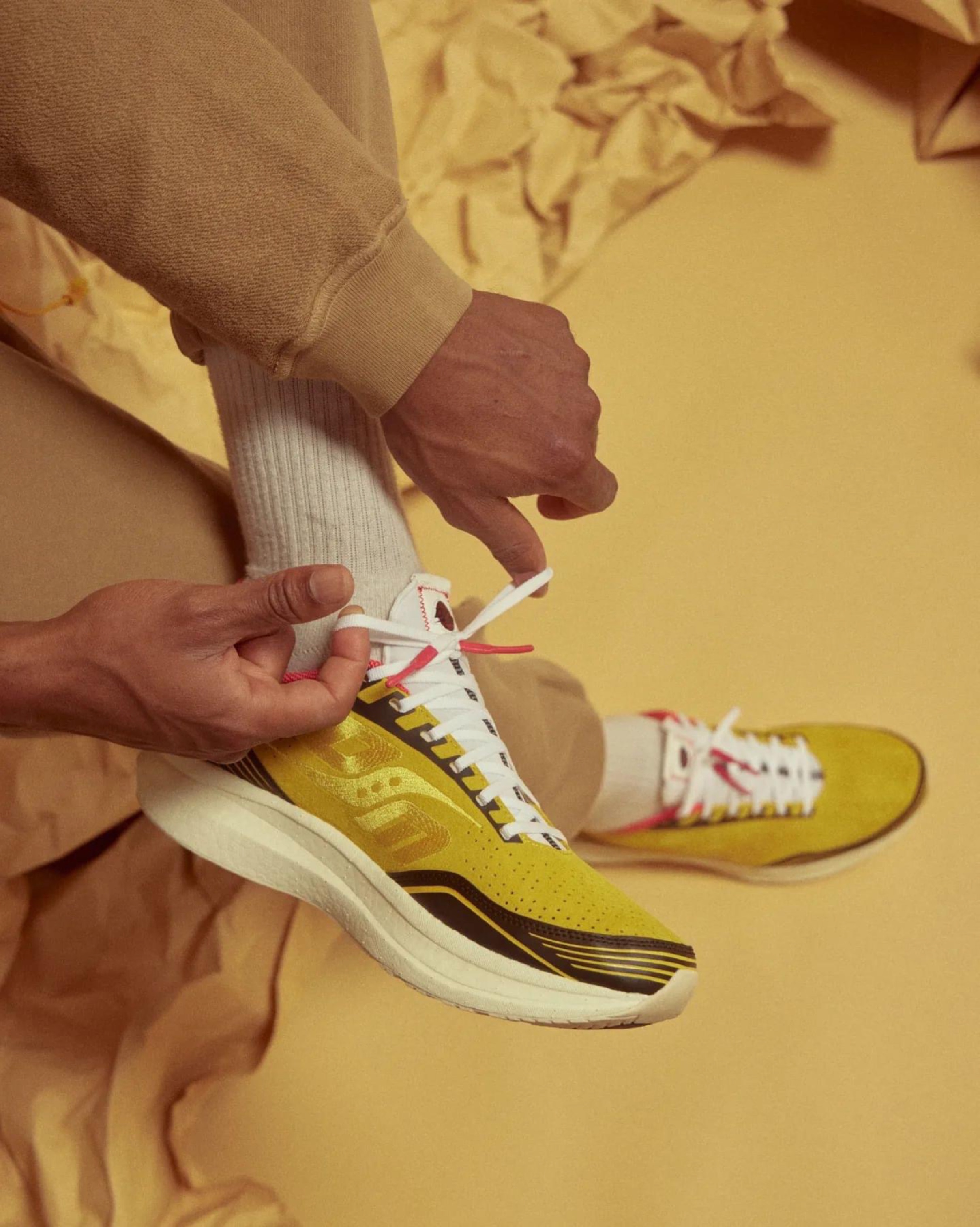 รองเท้า Saucony X Diet Starts Monday Endorphin Pro ‘EXCLUSIVE’ (M8US)