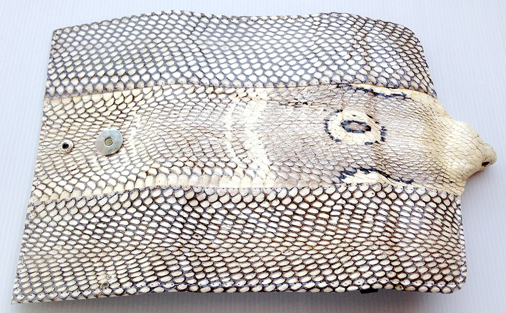 กระเป๋าสตางค์หนังงูเห่า สีธรรมชาติ 3พับยาว หัวงูเห่า