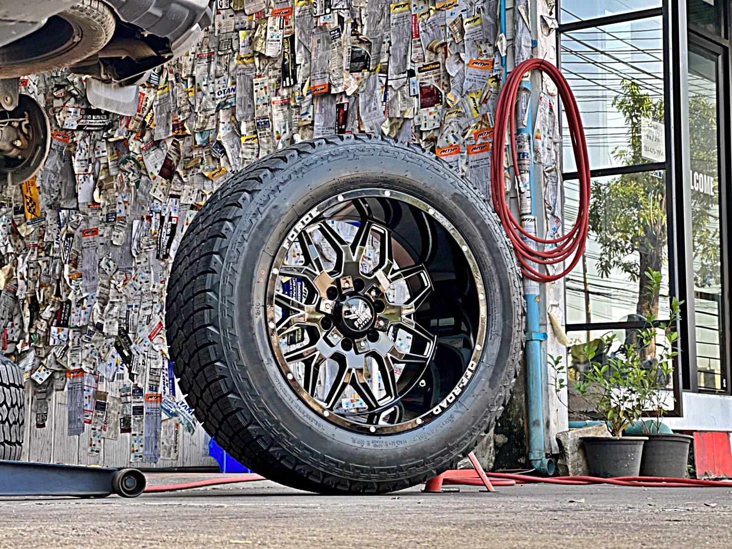 FORD EVEREST ทรงเมกา ล้อ FORCE ที่ STEP9