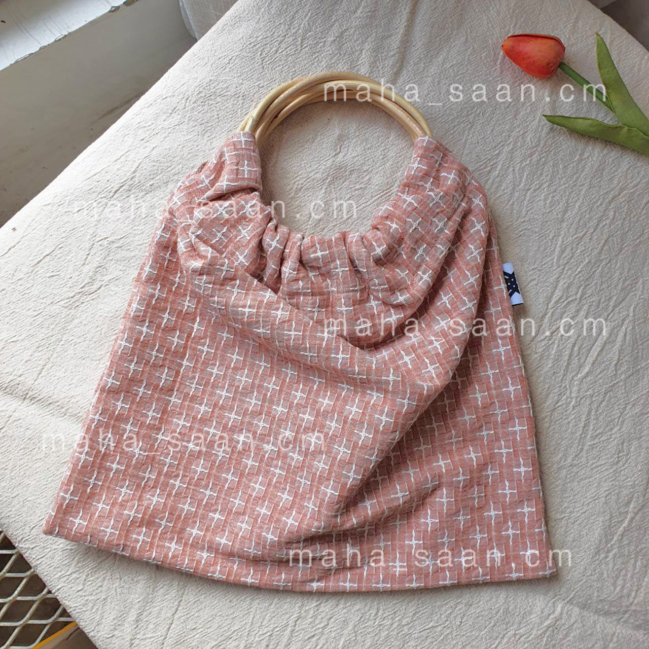 กระเป๋าผ้า คล้องแขน น่ารัก หูหวายเกลียว 🌷