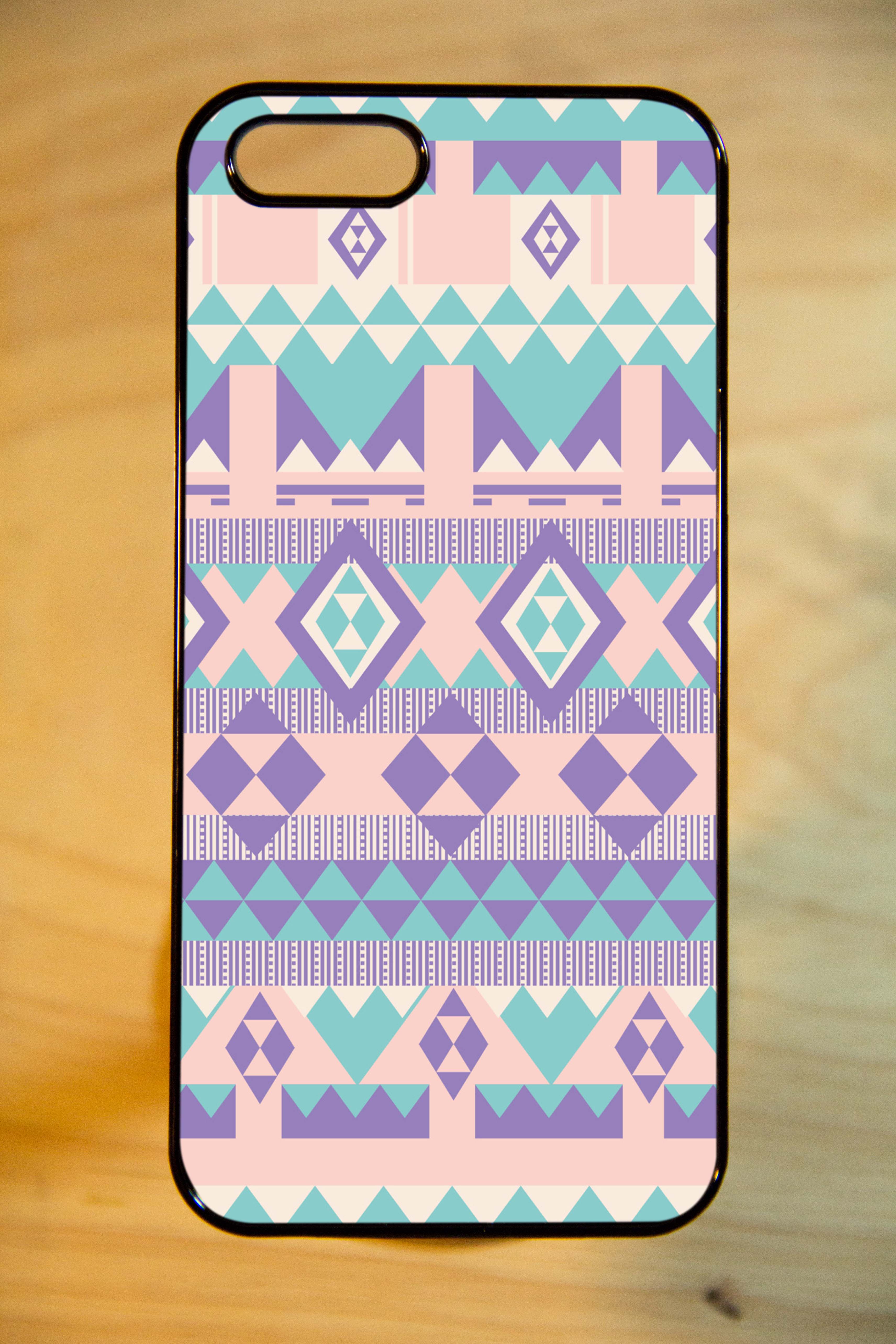 เคสสั่งทำ - ลายกราฟฟิก