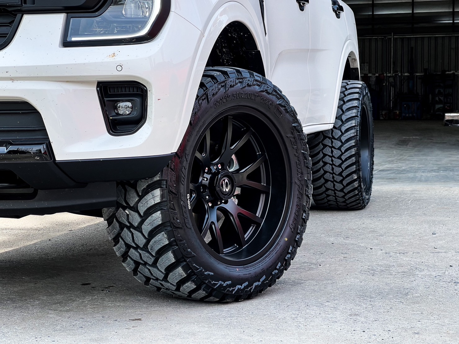 FORD EVEREST NEXTGEN #ทรงซ้อ ขับมาจากพิษณุโลก มาแต่งทรงเมกา