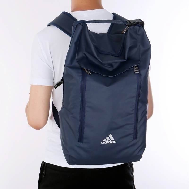 กระเป๋าทรงสปอร์ต Adidas