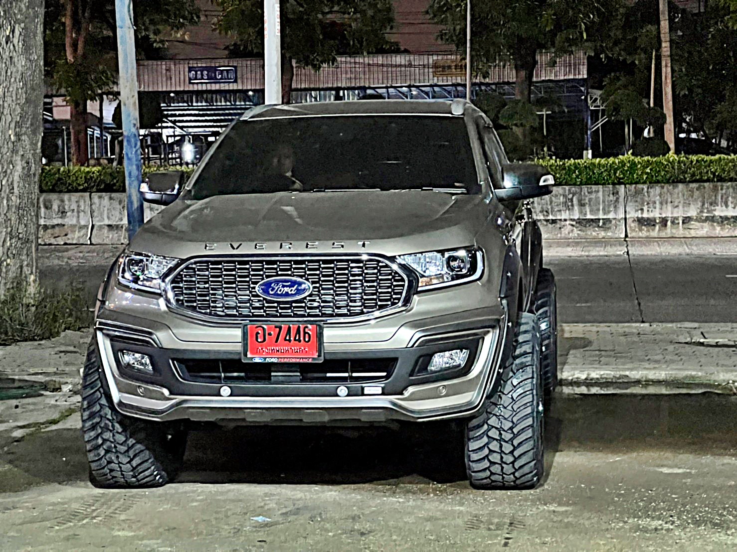 FORD_EVEREST_ทรงเมกา ที่ STEP9