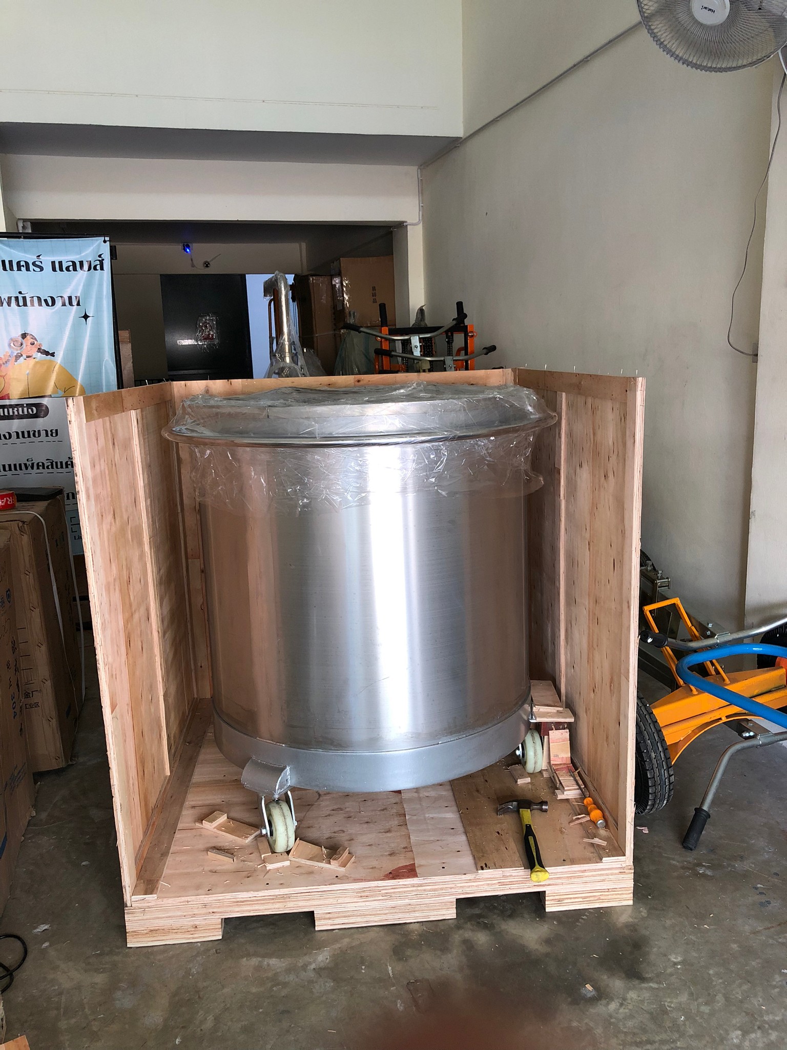 🌈ถังสแตนเลส เกรด 304 สำหรับผสมโดยเฉพาะ มีฝาปิด มีล้อเลื่อน มีก๊อกสำหรับถ่ายของเหลว (50L-300L) หม้อสแตนเลส MMT