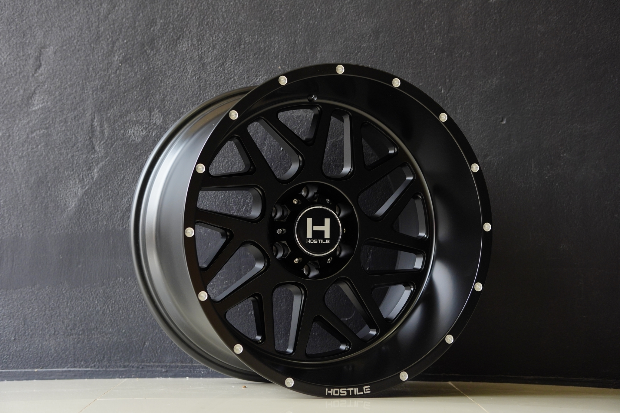 ล้อแท้ HOSTILE H108 ขอบ20 ที่ STEP9 เท่านั้น
