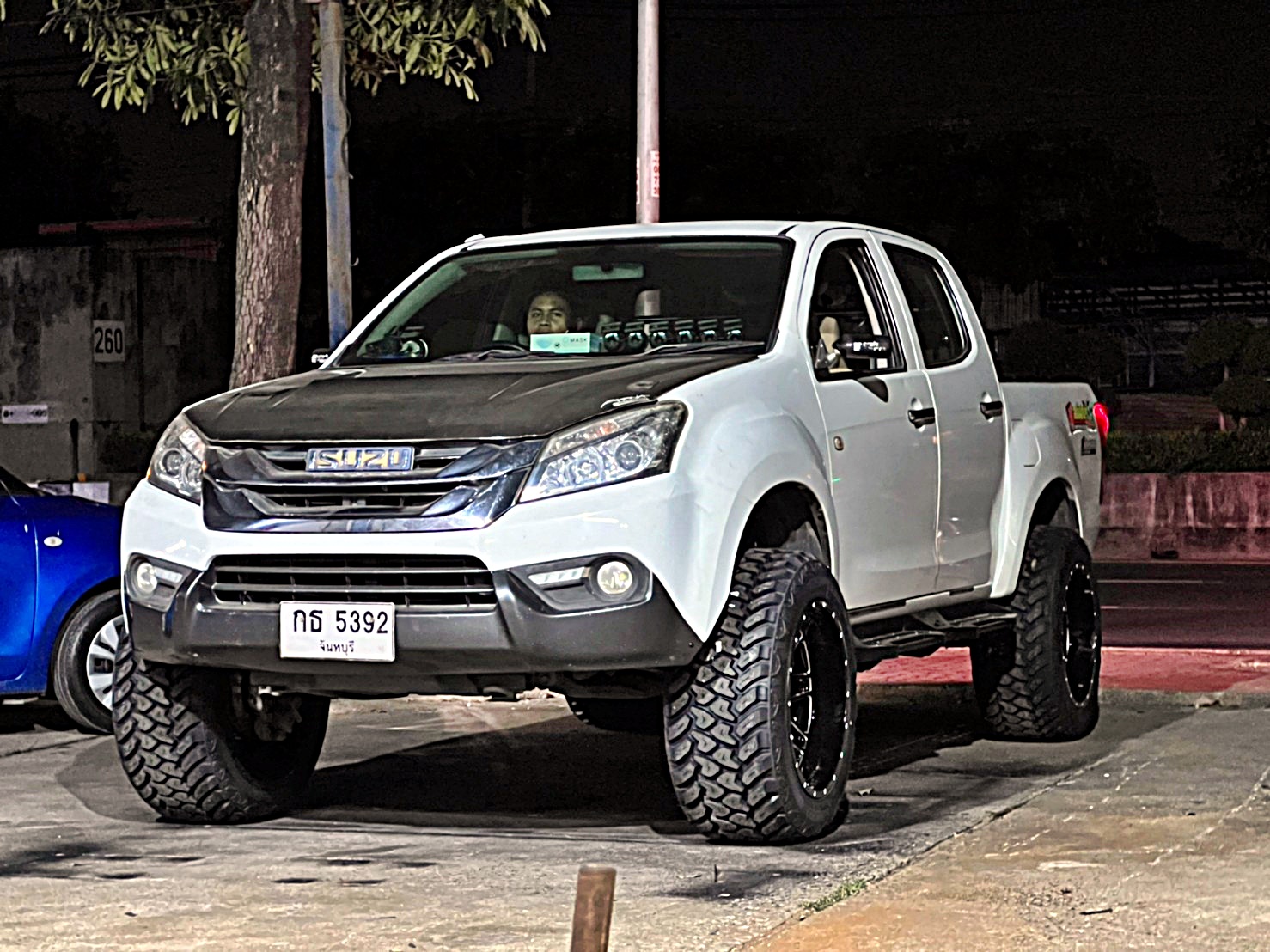 D-MAX_จองคิวมาจากจันทบุรี คันนี้ตัวเตี้ยโหลดเตี้ย จัดทรงเมกาที่ STEP9
