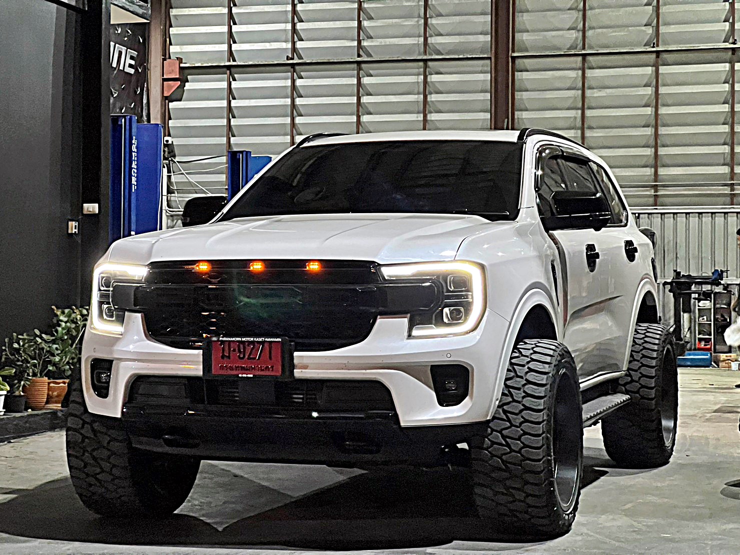 FORD EVEREST NEXTGEN ล้อแท้ HOSTILE H120 ขอบ22 ที่ STEP9