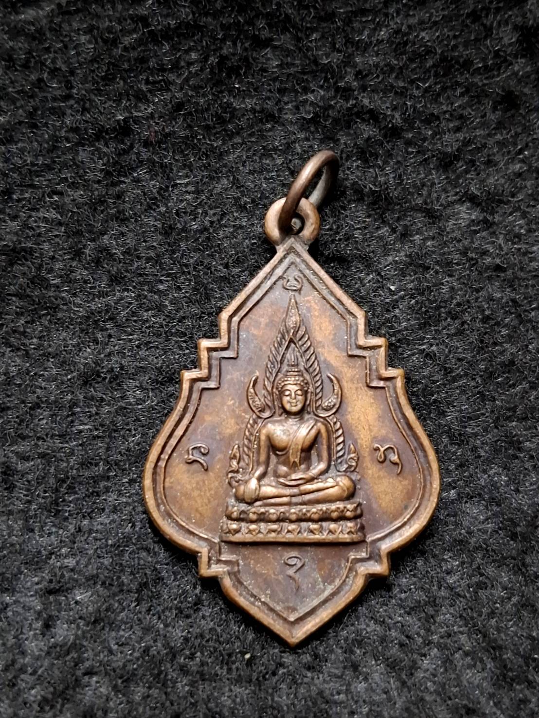 พระเจ้าใหญ่มิ่งมงคลอุบลเทพนิมิต วัดพลแพน อ.เมือง จ.อุบลราชธานี
