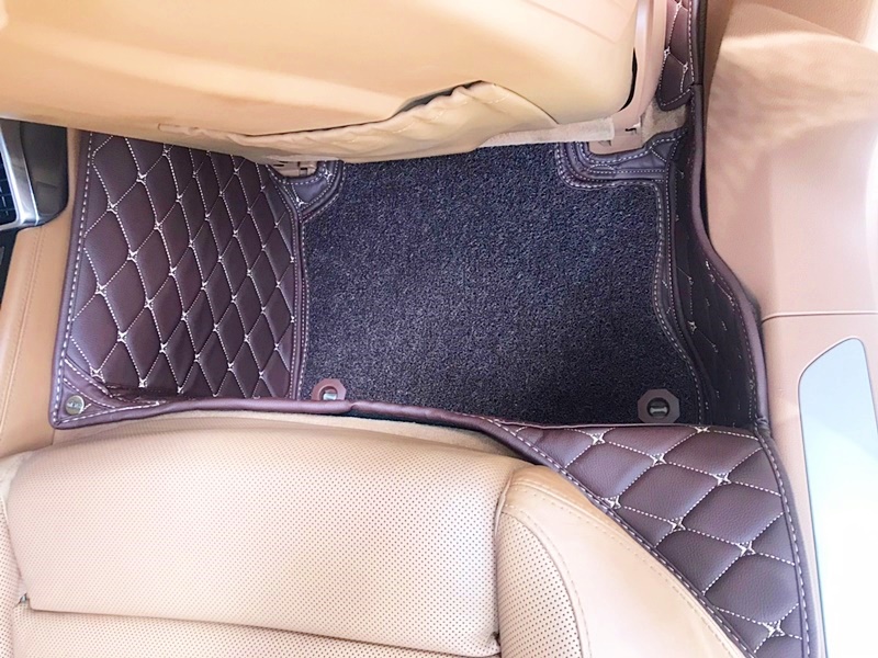 พรมปูพื้นรถยนต์ 7D PORSCHE PANAMERA พรม6D VIP Plus+ สีกาแฟ เสริมใยดักฝุ่น เต็มคัน (9ชิ้น)