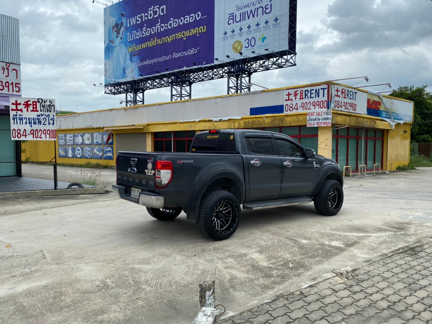 FORD ทรงเมกา ล้อเทพลึกสุดตาราง