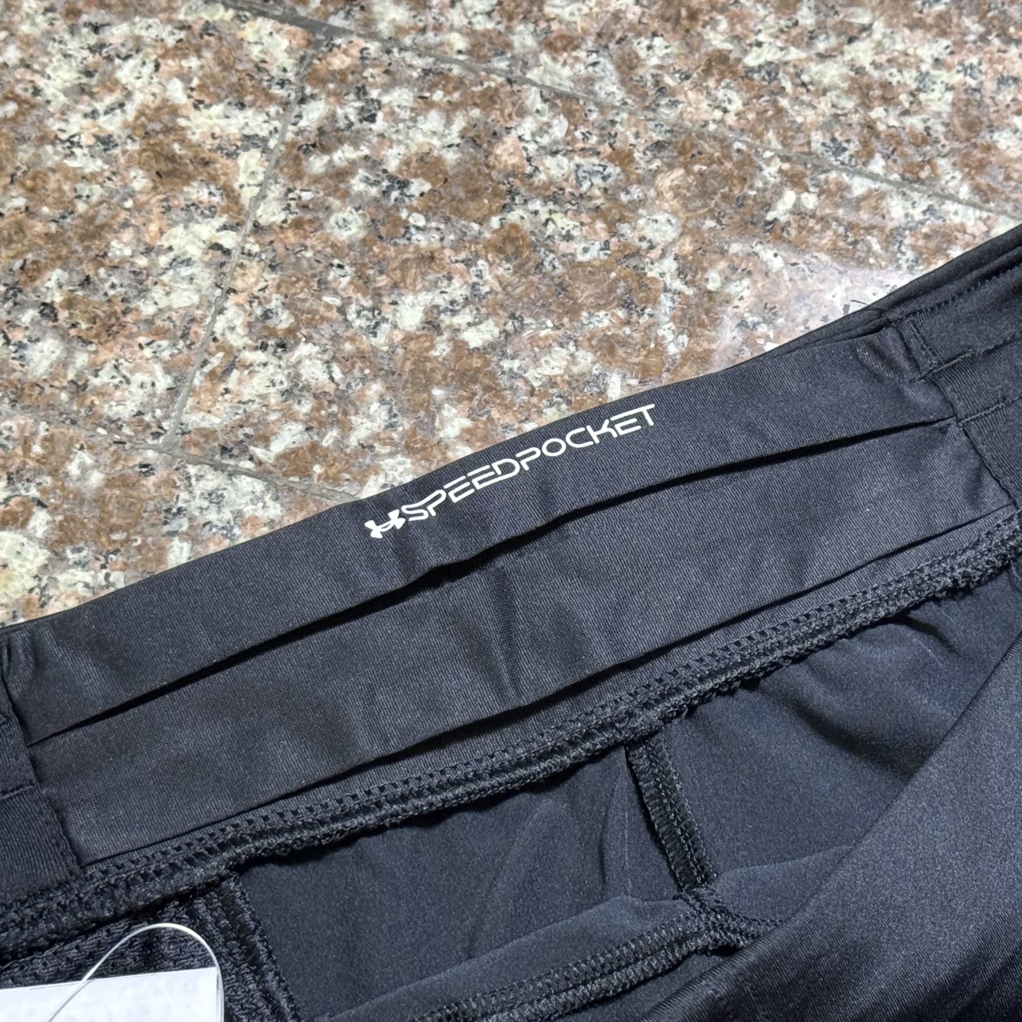 กางเกงวิ่ง Under Armour Speedpocket 7” Running Shorts (MD)