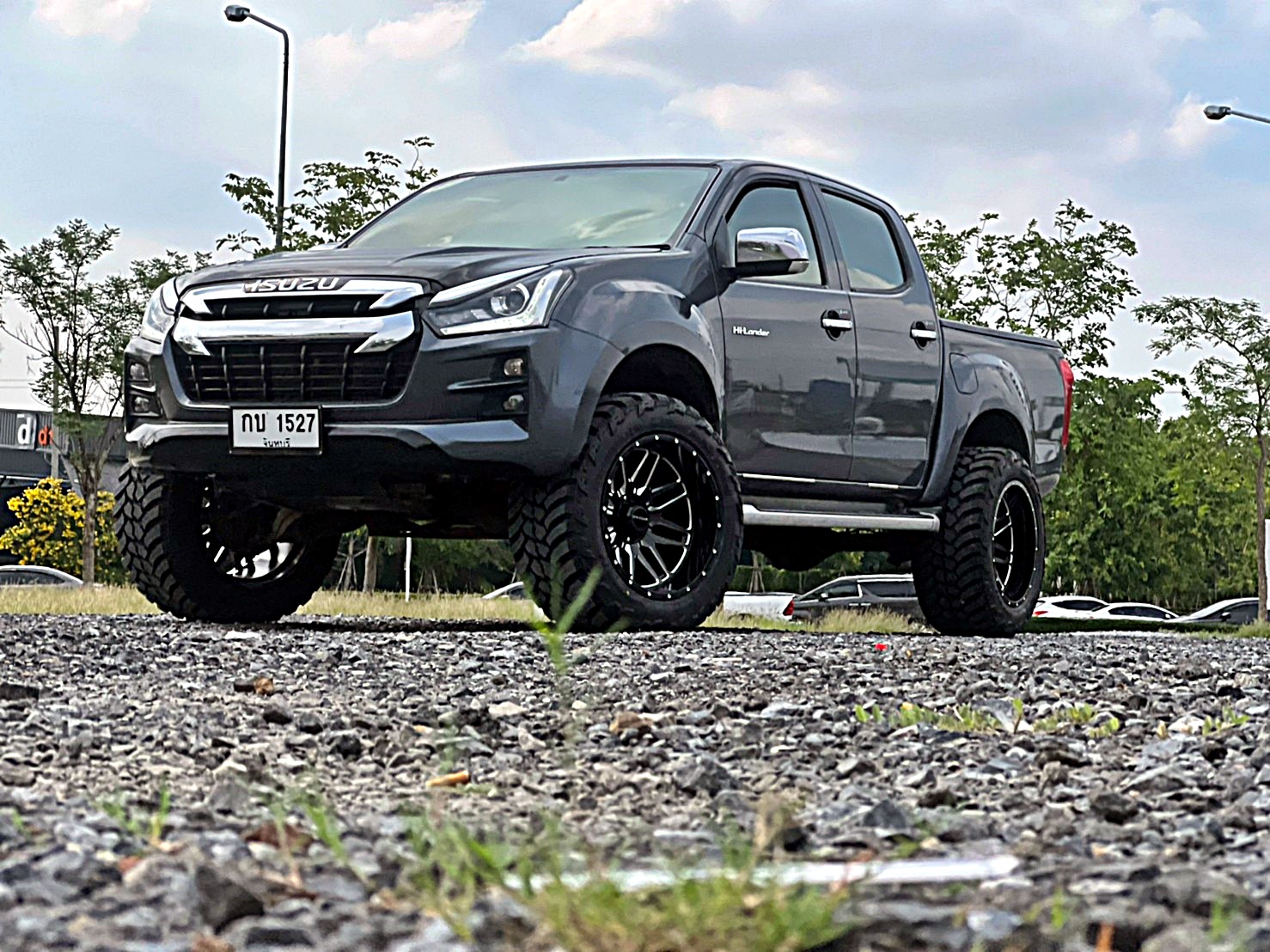 D_MAX_จองคิวมาจากจันทบุรี ทำทรงเมกาที่ STEP9