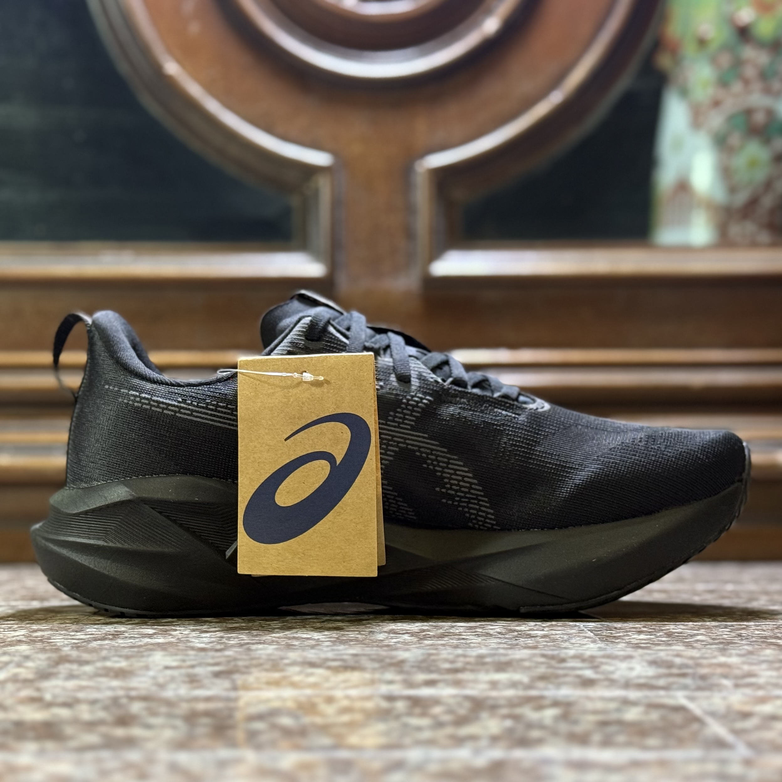 รองเท้าวิ่ง ASICS NovaBlast 5 ‘AllBlack’ (M9.5US)