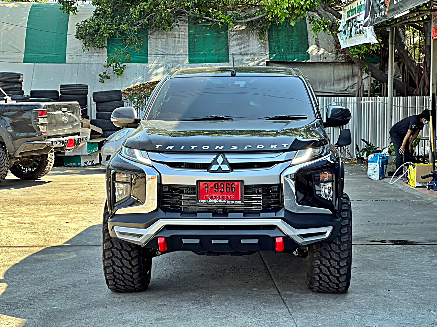 TRITON ทรงเมกา ล้อ FORCE ที่ STEP9