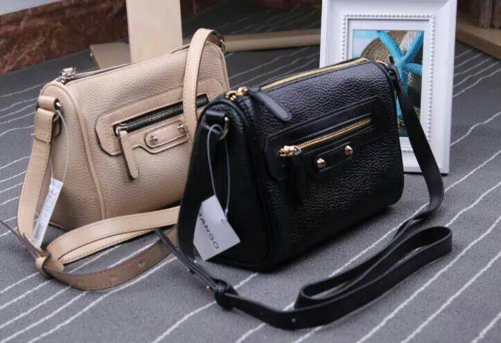 กระเป๋ารุ่นใหม่จาก MNG สะพายข้าง