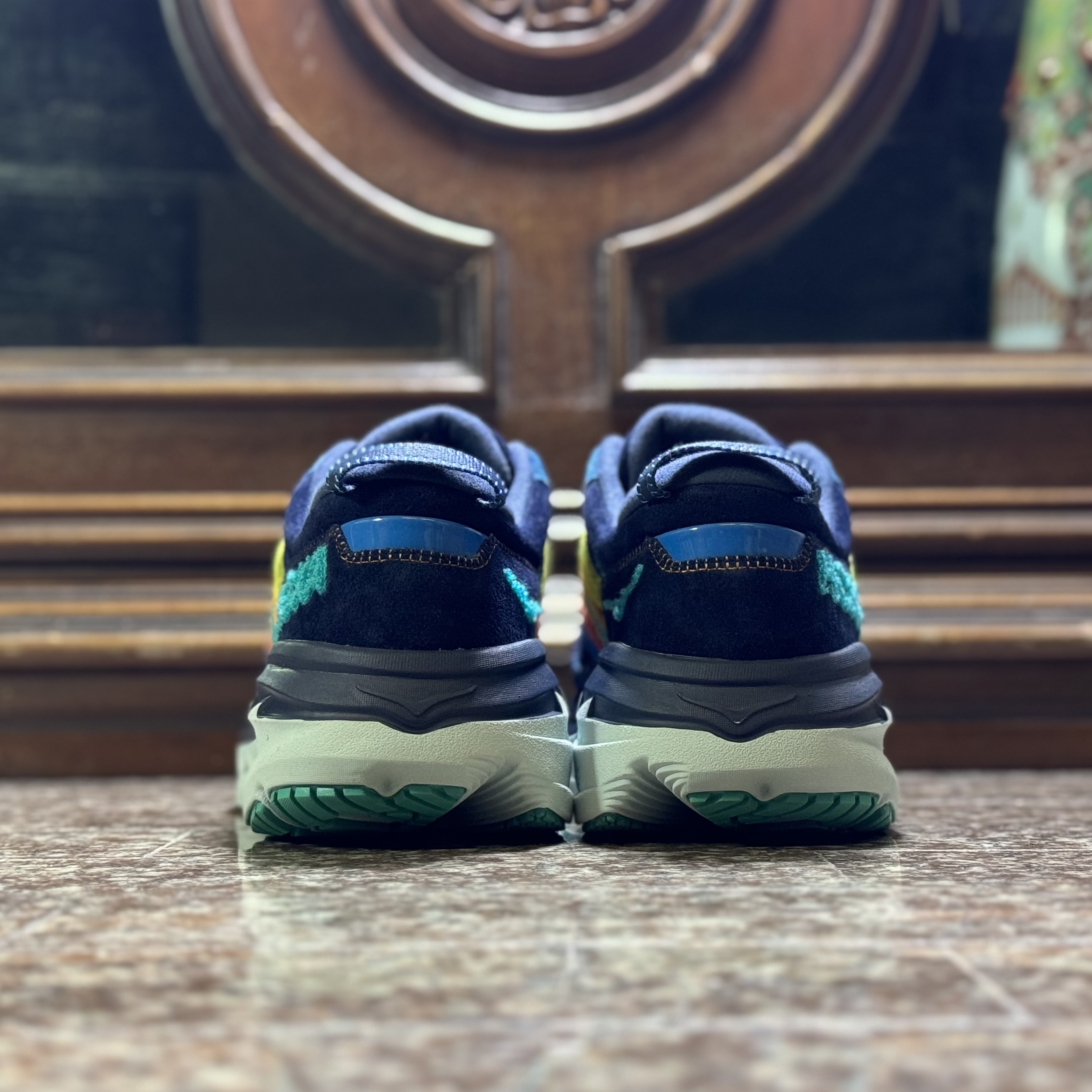 รองเท้า HOKA Bondi L Suede Embroidery ‘EXCLUSIVE’ (M10/10.5US)