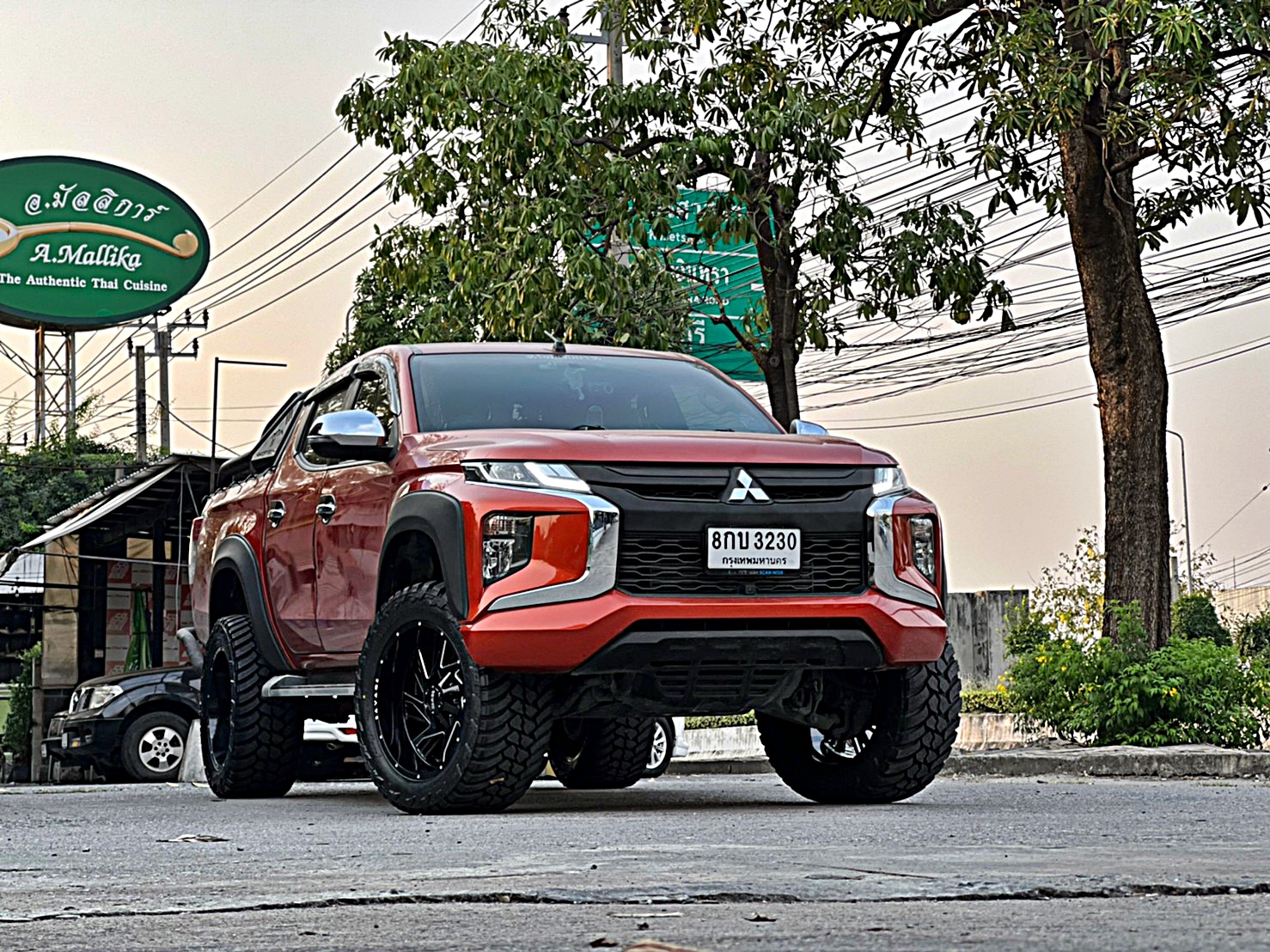 TRITON ทรงเมกา