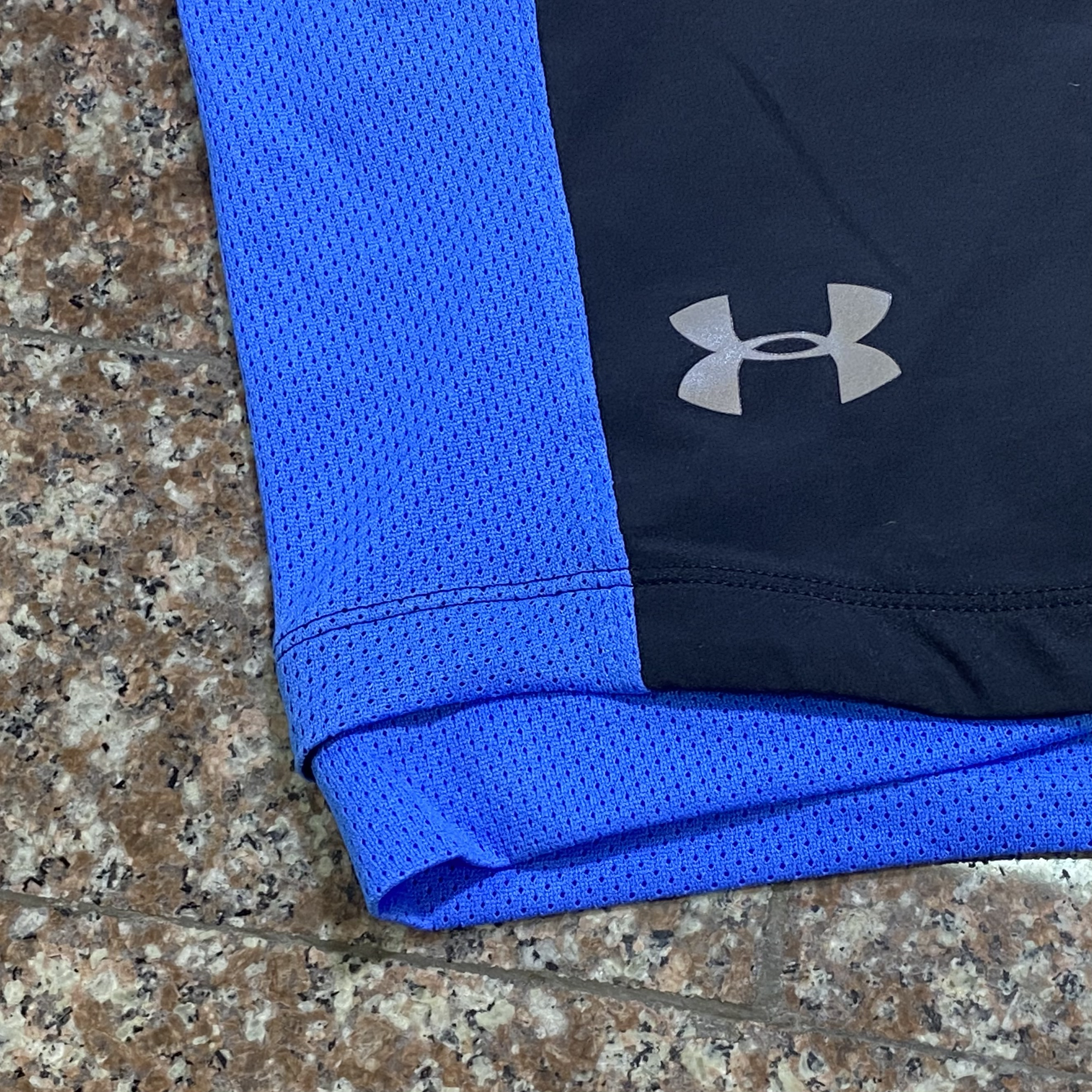 กางเกงวิ่ง Under Armour Qualifier SpeedPocket 5” Running Shorts (LG)