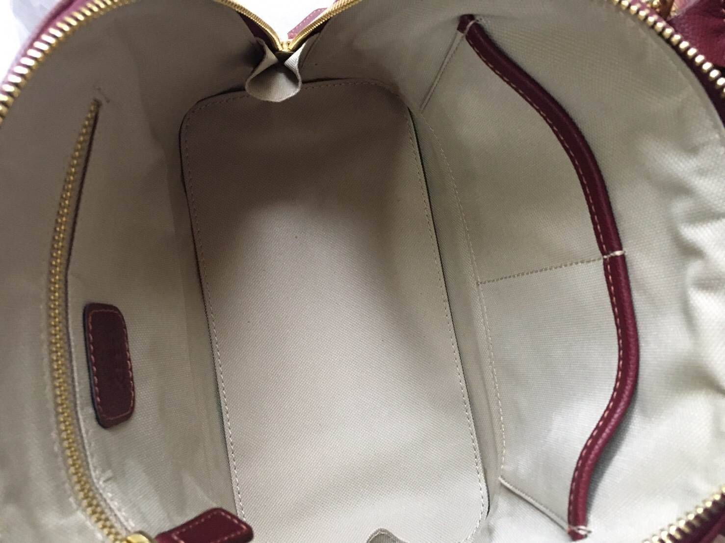 กระเป๋าคลาสสิคสุดน่ารัก