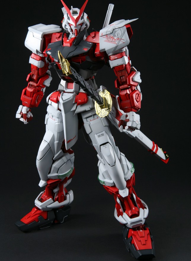 PG 1/60 GUNDAM ASTRAY RED FRAME
