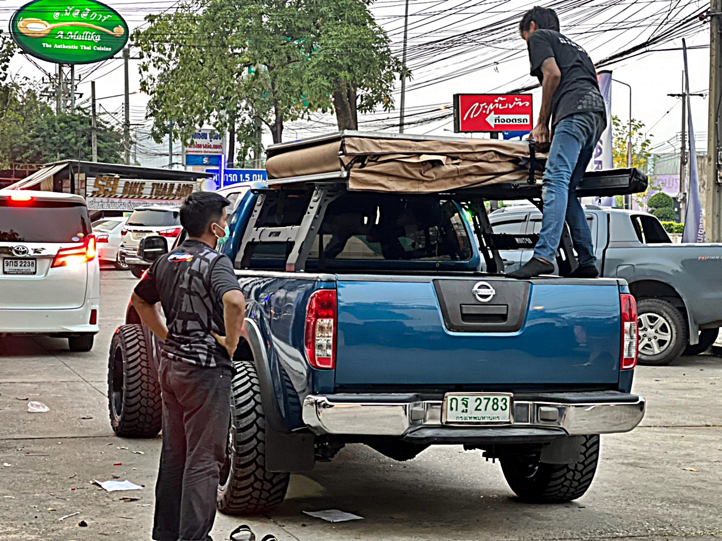 NISSAN_NAVARA_แปลงร่าง ทรงเมกา