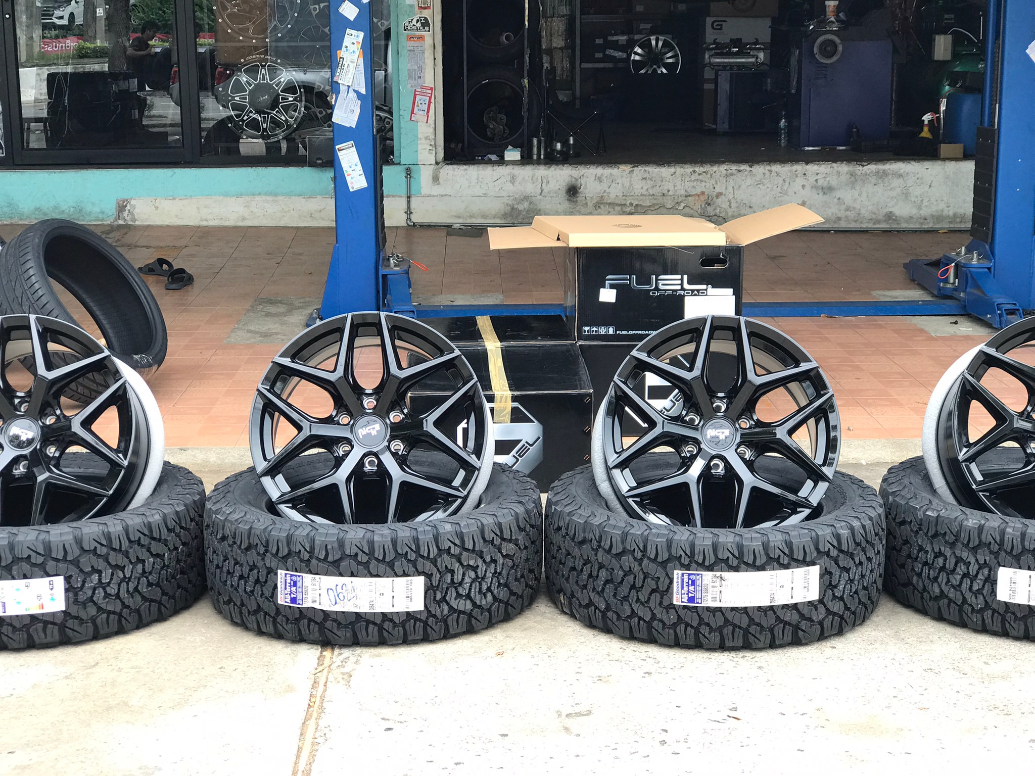 ล้อแท้ NICHE VICE แนะนำ ทรงเมกา 20x9 ET+30 6x139.7