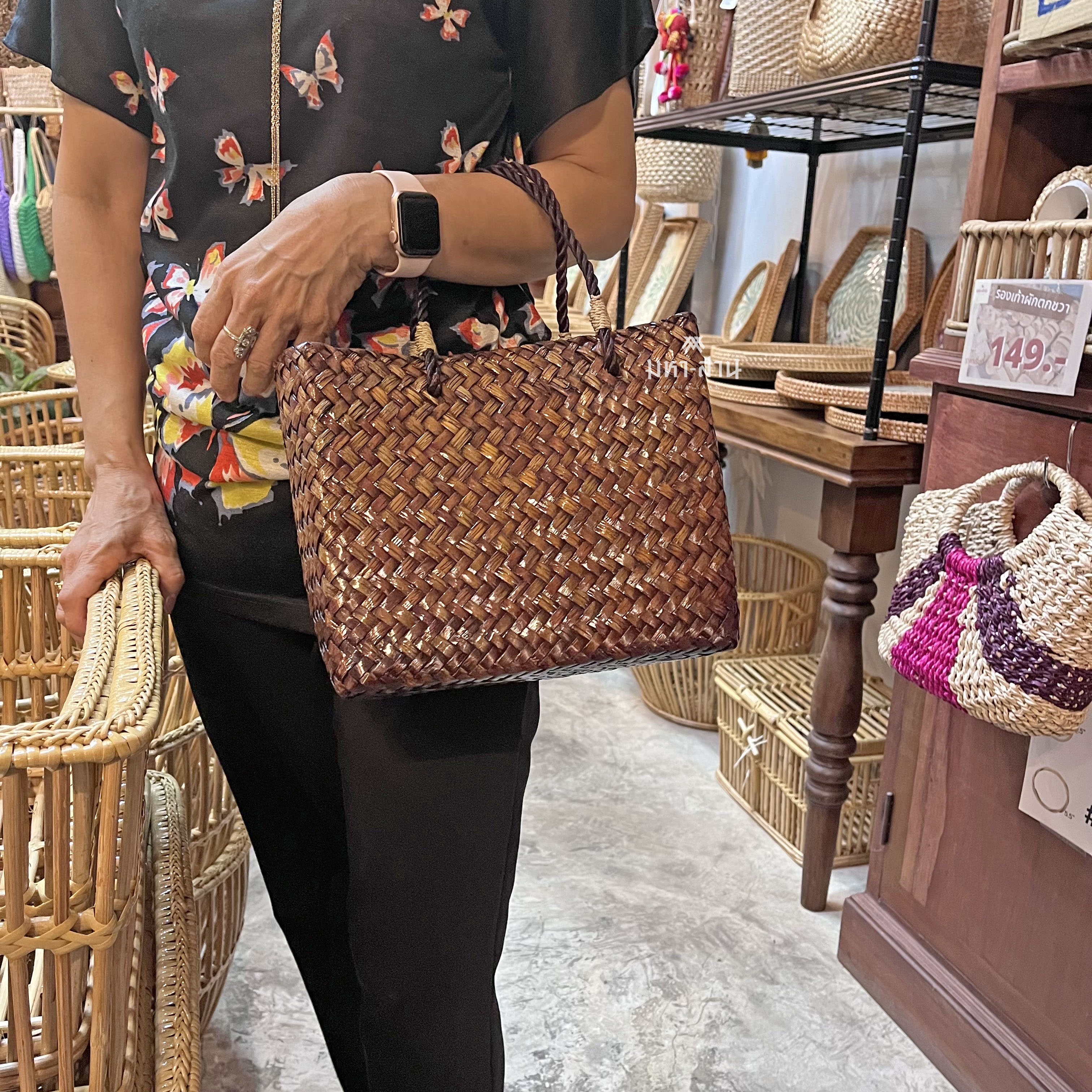 กระเป๋ากระจูด กระเป๋าถือ กระเป๋าสาน 💕