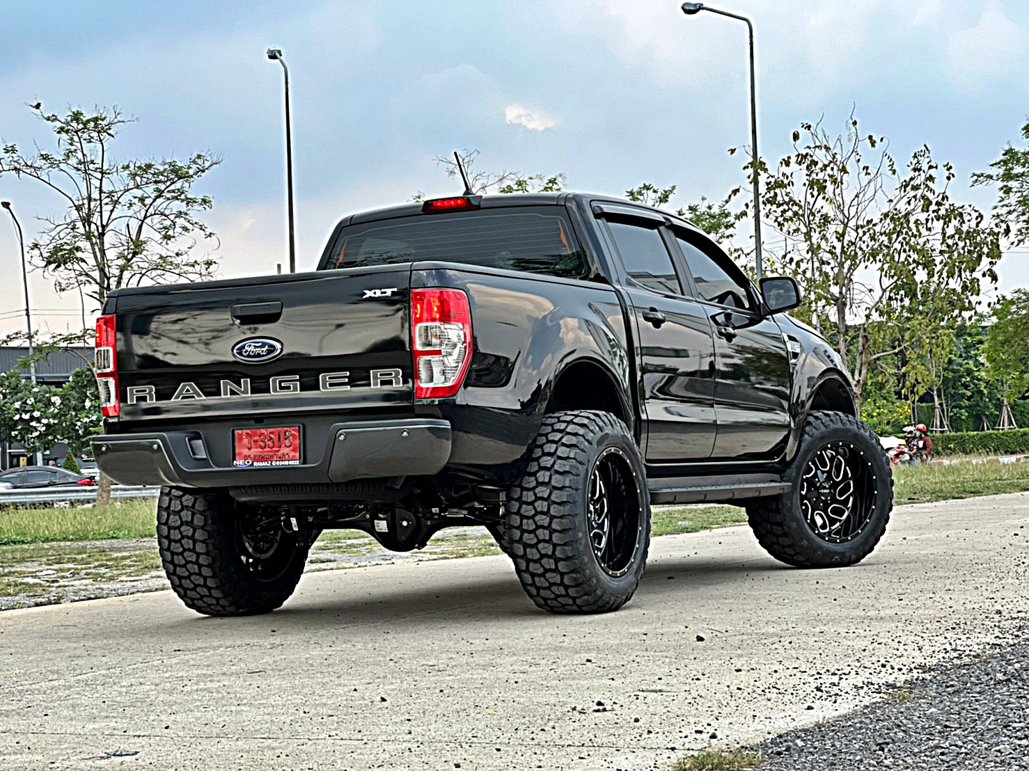 FORD ทรงเมกา ขอบ20 ลายใหม่ที่ STEP9