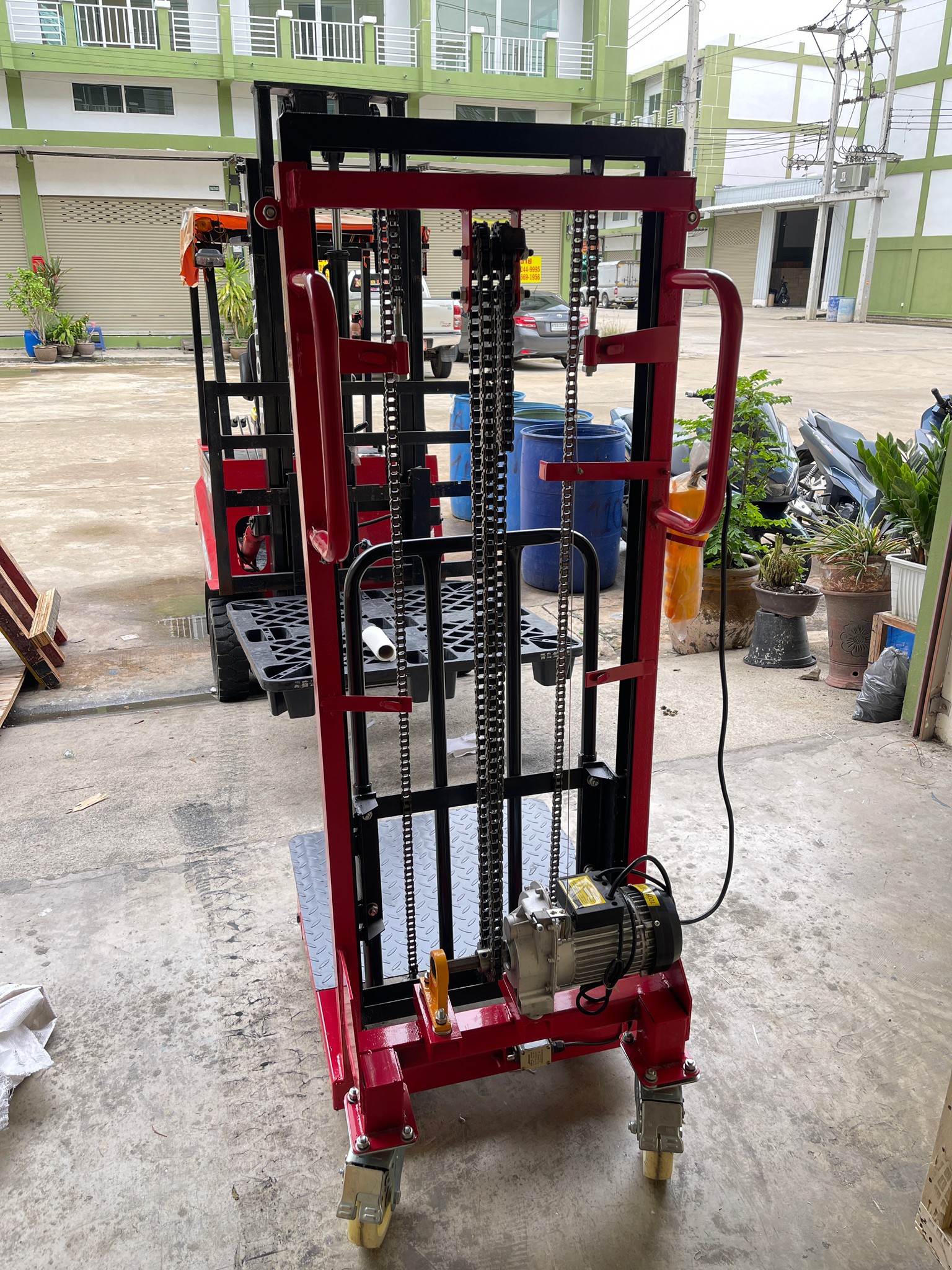 🌈รถเข็นยกของไฟฟ้า เข็นง่ายสะดวก ยกของได้สูงถึง 200 กิโลกรัม ปรับขึ้นลงด้วยระบบไฟฟ้า 1800w Electric Stacker DD1