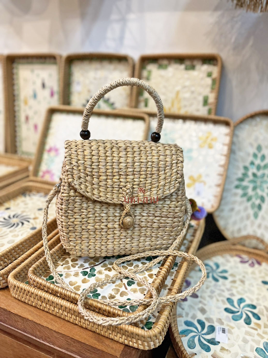 กระเป๋าสาน สะพาย ผักตบชวา ฝาพับ 🤎