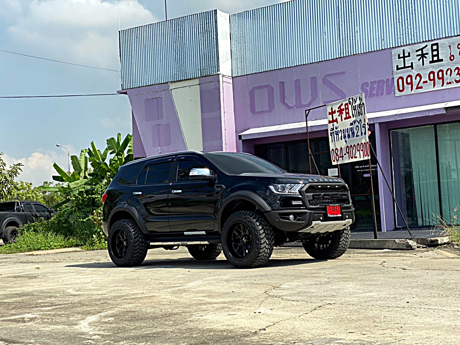 FORD EVEREST ทรงเมกา ล้อ HOSTILE H120 โคตรหล่อ