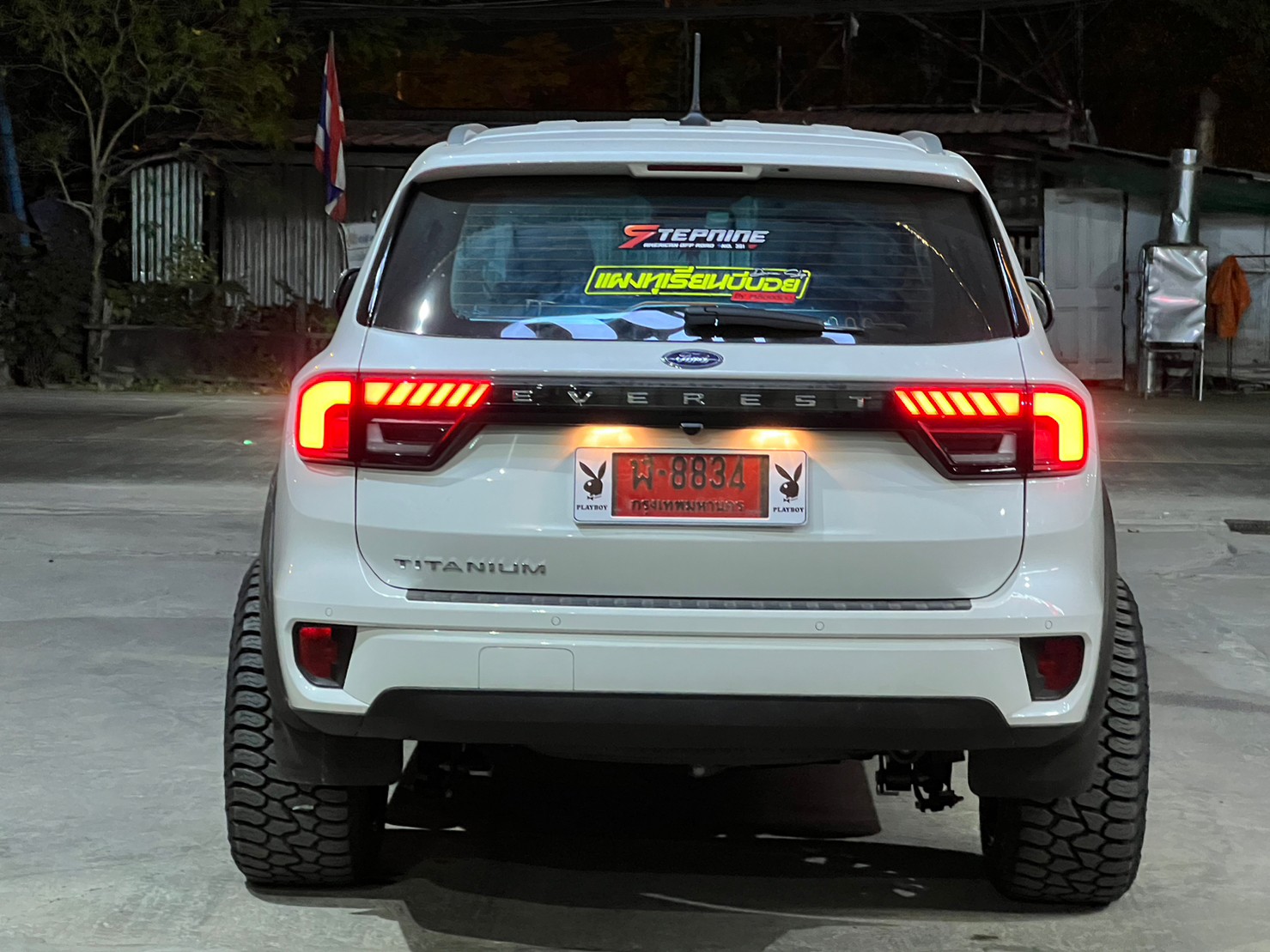 FORD EVEREST NEXTGEN ชุมพร แต่งทรงเมกาที่ STEP9