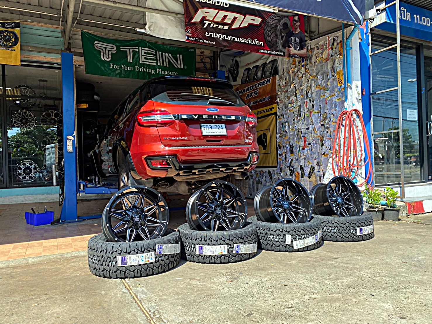 FORD EVEREST จัดทรงเมกาที่ STEP9