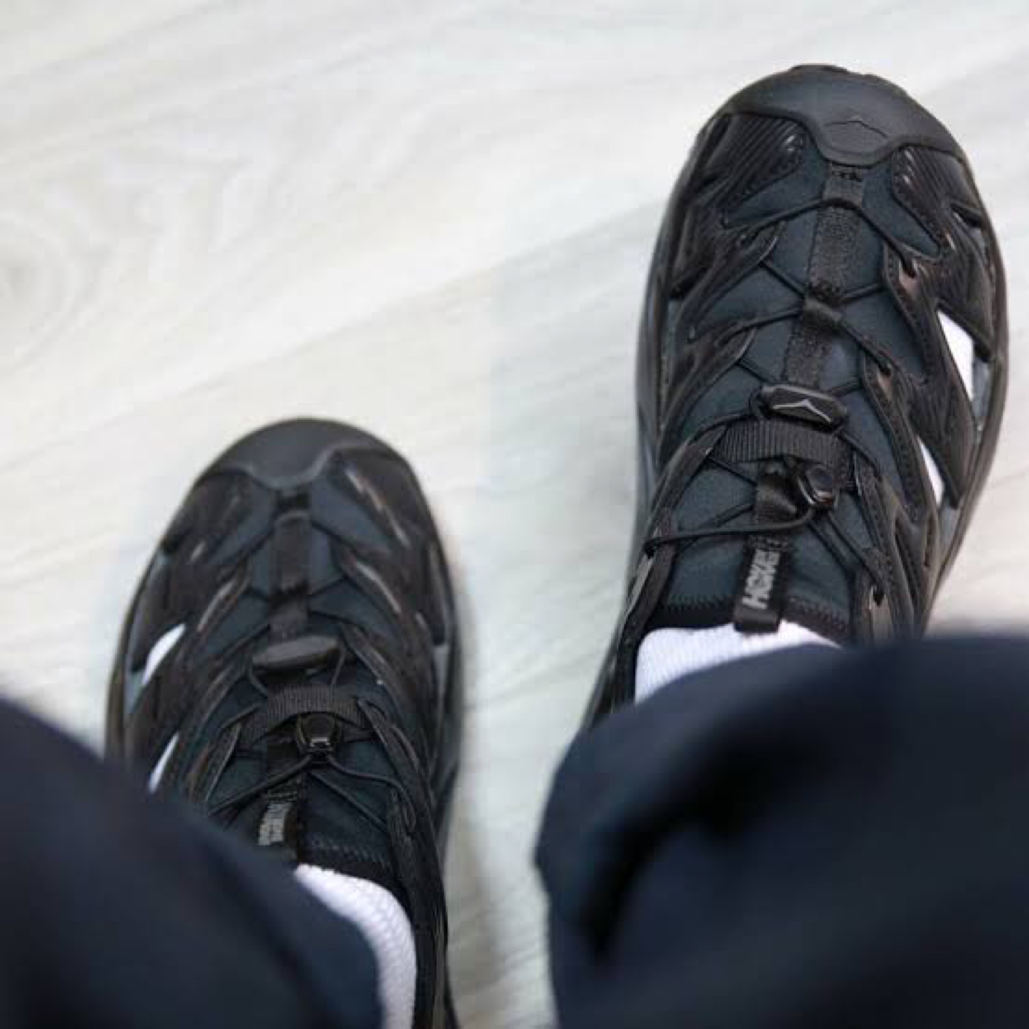 รองเท้า HOKA Hopara ‘TripleBlack‘ (W7.5/8US)